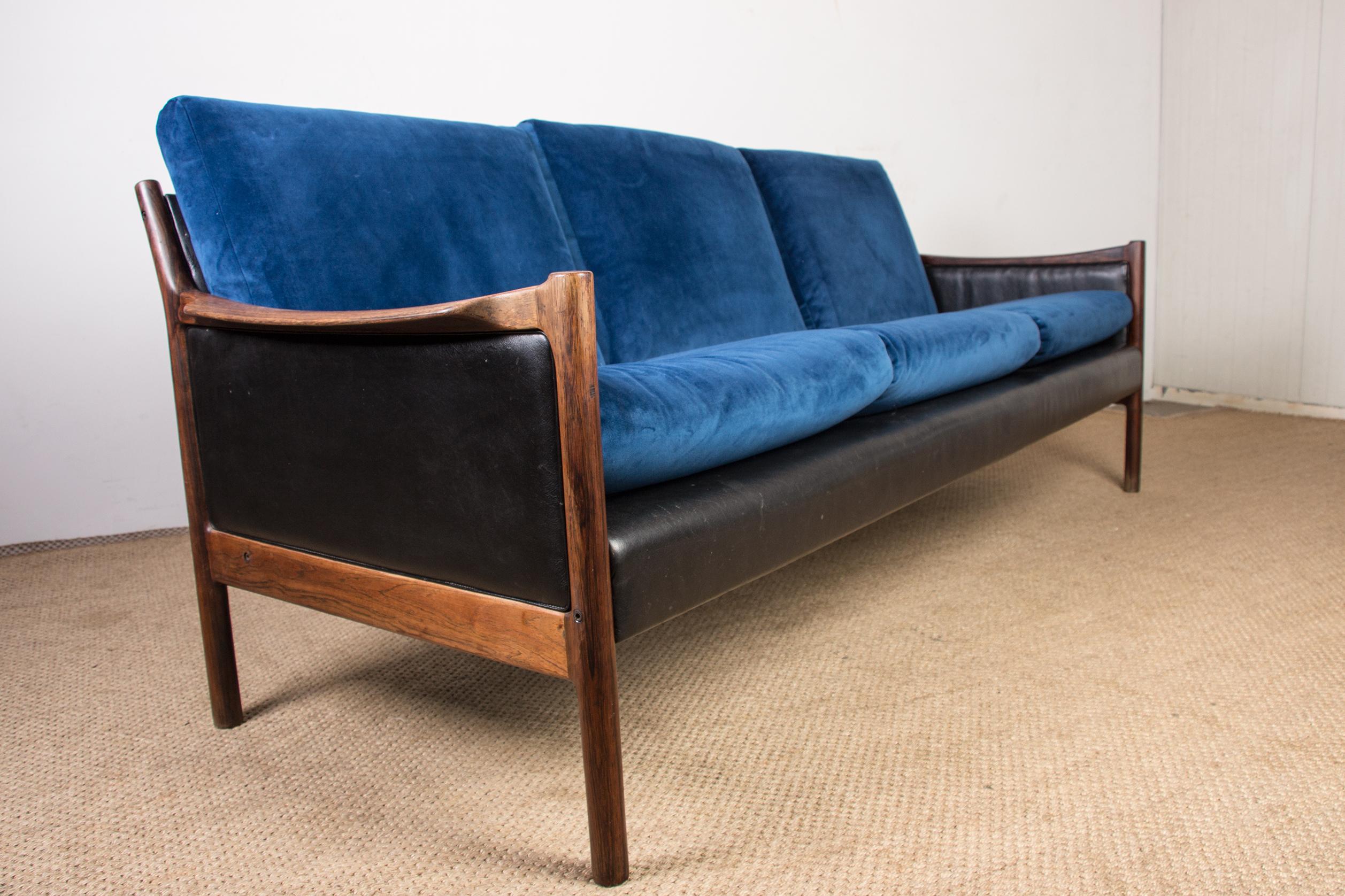 Danish Sofa in Rosewood, Leather and Fabric by Torbjorn Afdal for Bruksbo 1960 5