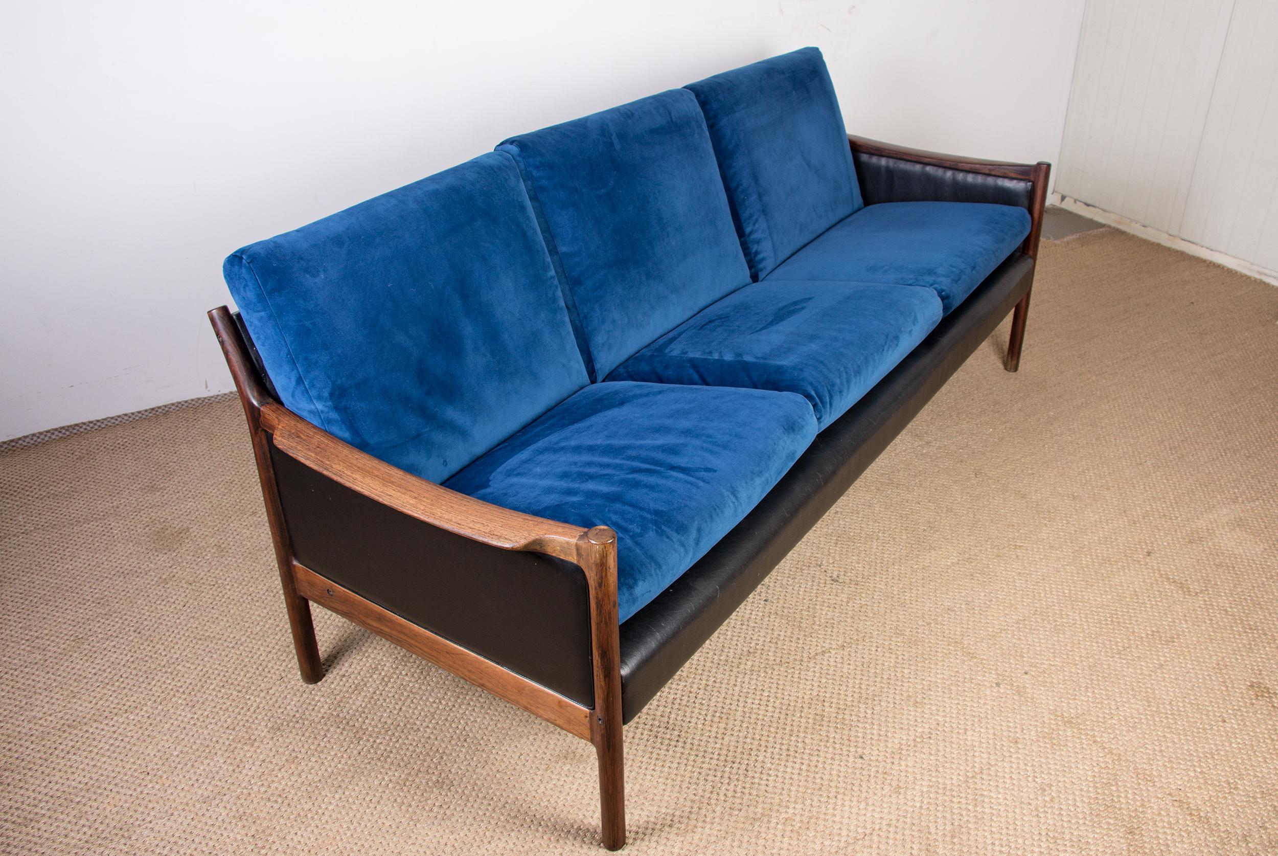 Danish Sofa in Rosewood, Leather and Fabric by Torbjorn Afdal for Bruksbo 1960 6