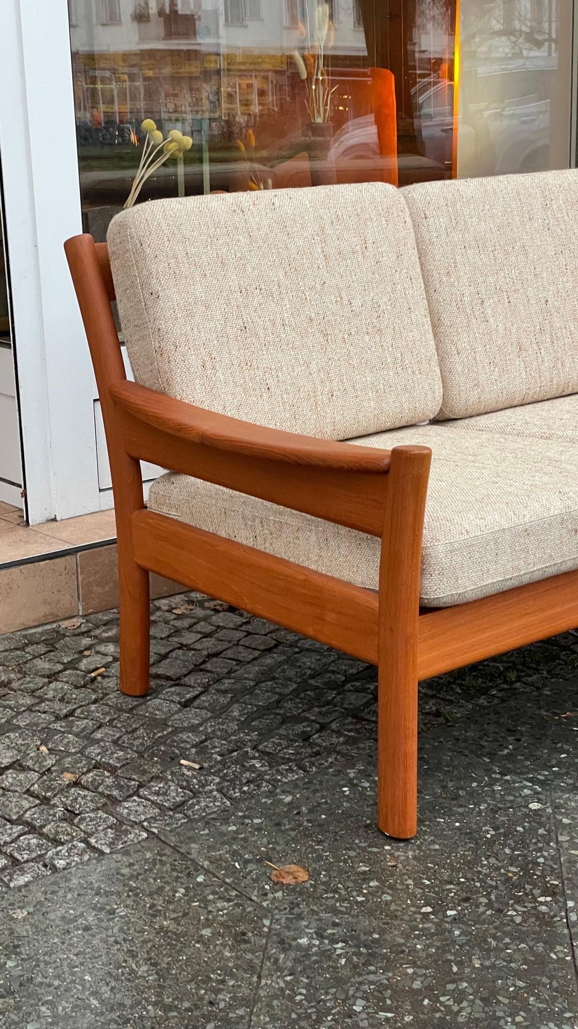 European Danish Sofa in Wood and Wool from Dyrlund, 1960s For Sale