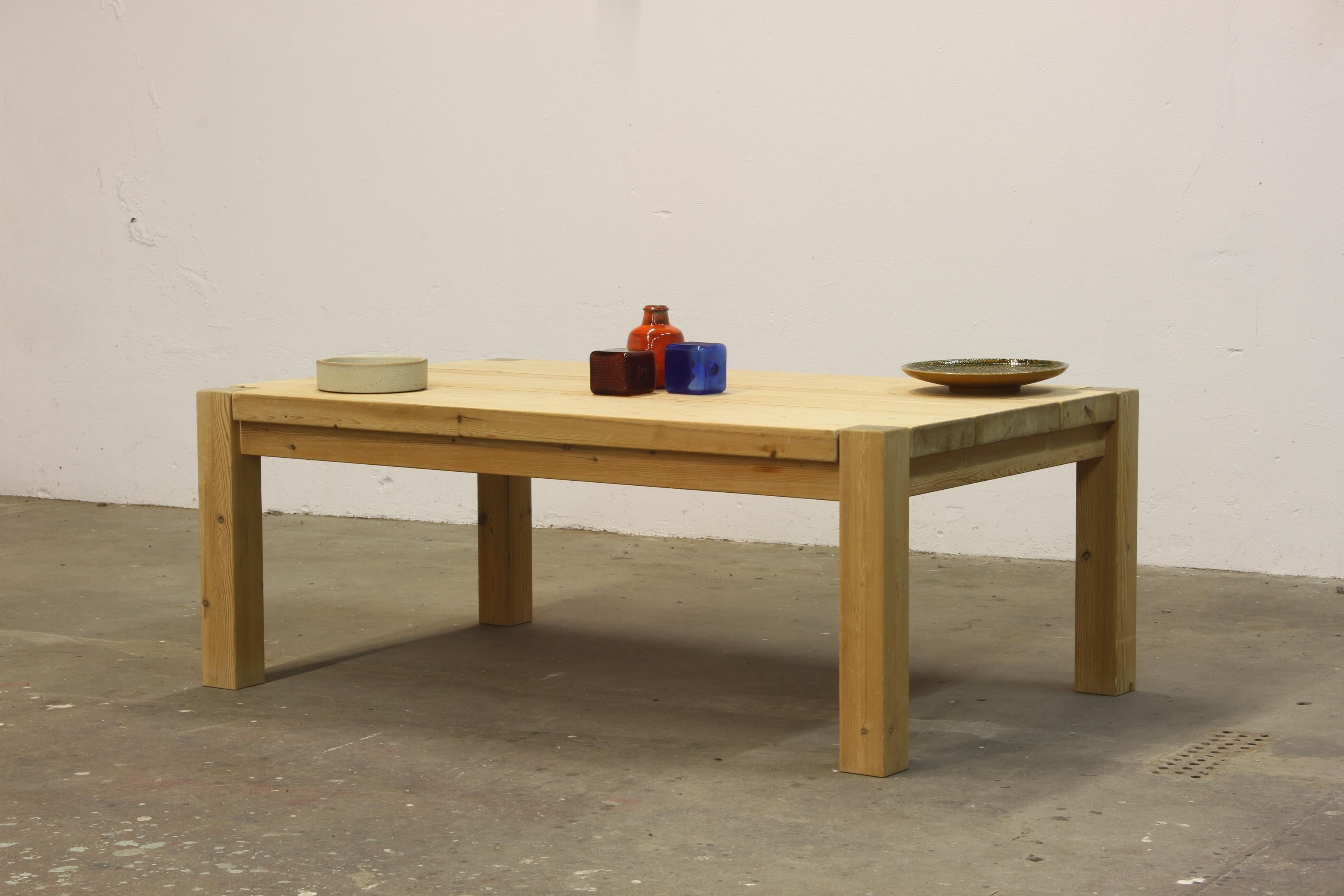 Table basse danoise en pin massif des années 1970/80 en vente 5