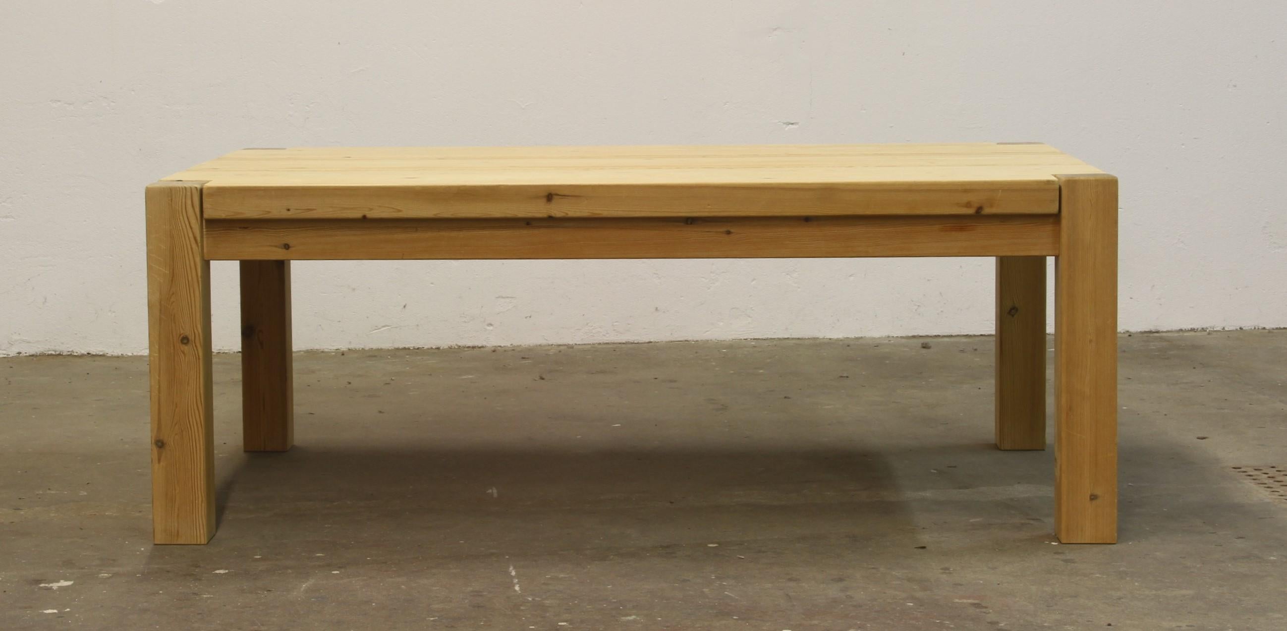 Table basse danoise en pin massif des années 1970/80 en vente 7
