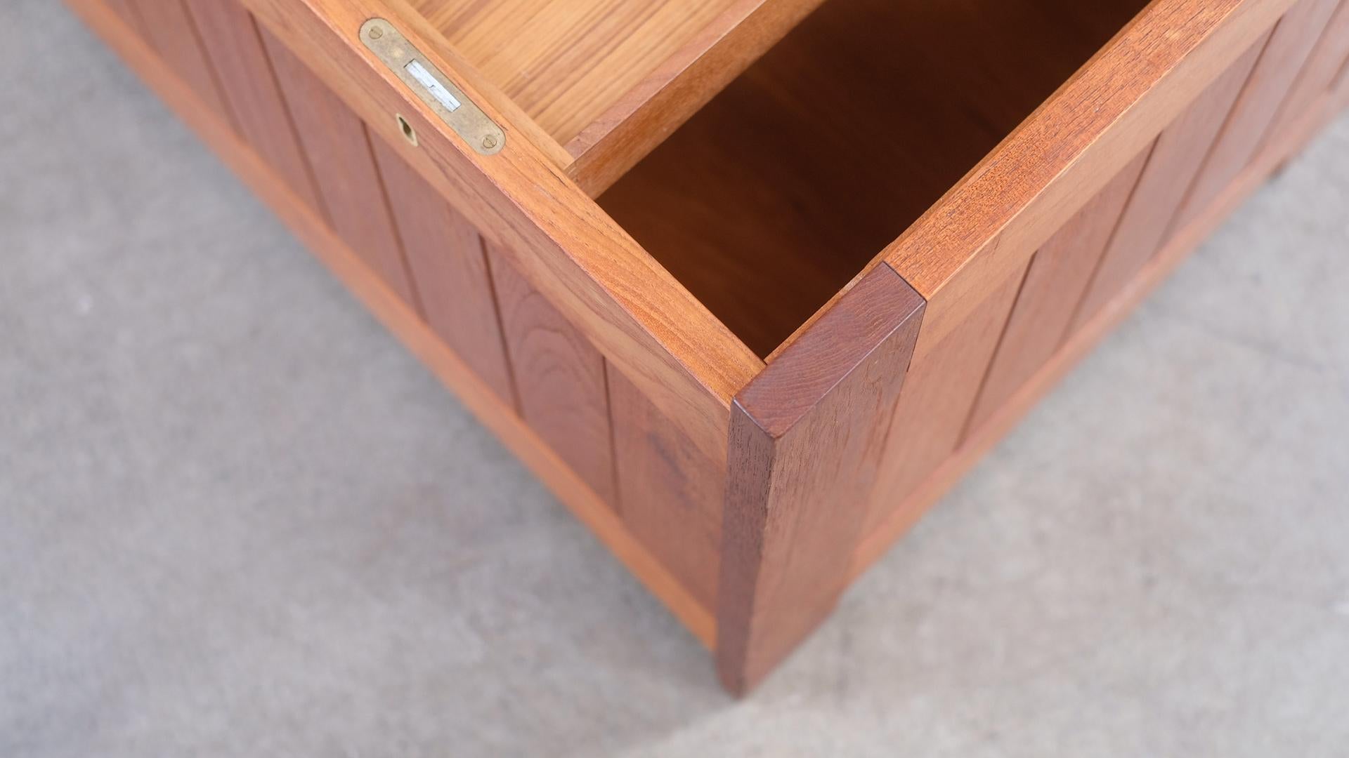 Danish Solid Teak Blanket Box by Randers 5
