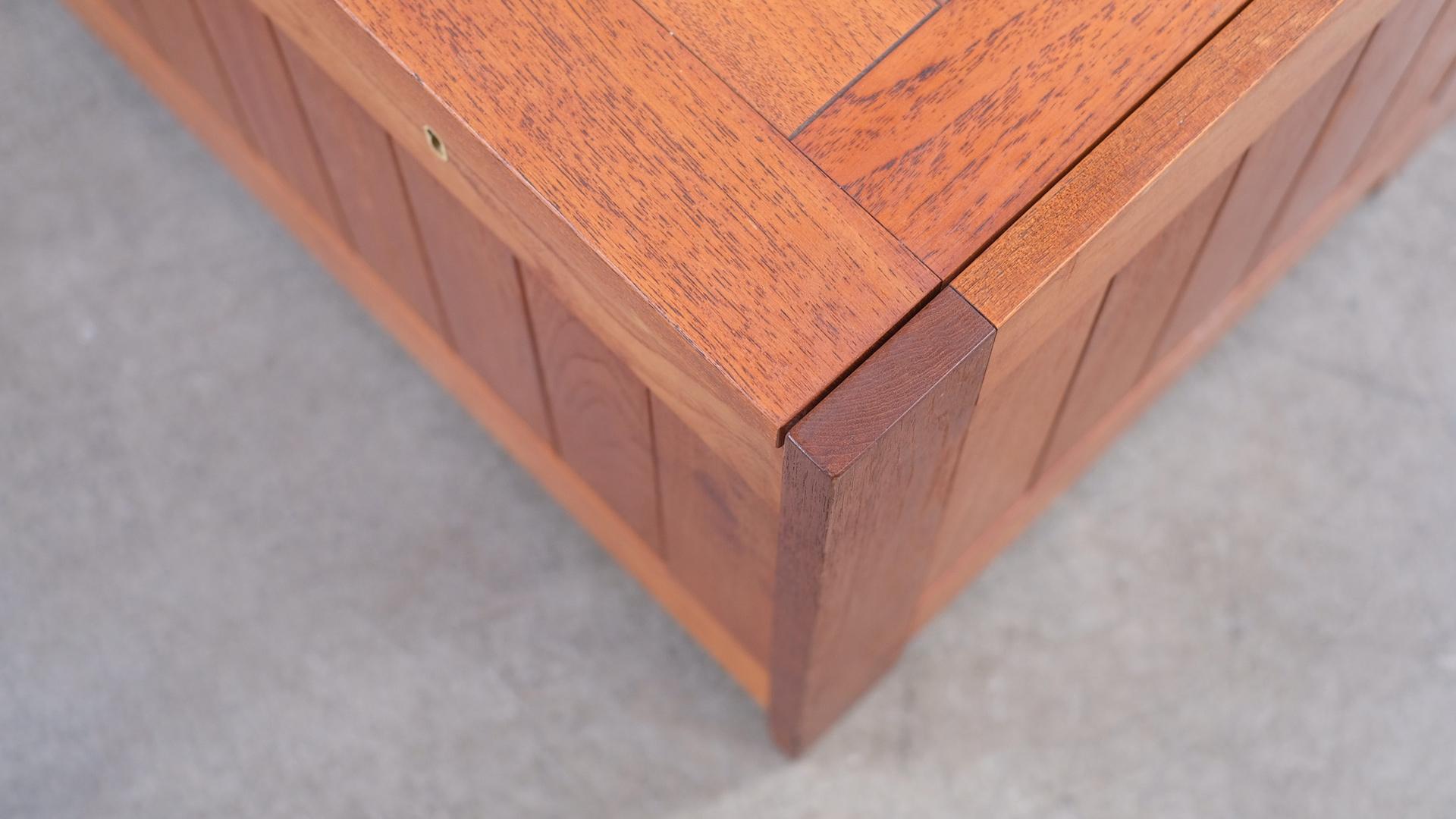 Danish Solid Teak Blanket Box by Randers 4