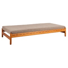 Danish Solid Teak Daybed with Slatted Base and Sahco Bouclé Cushion, 1960s