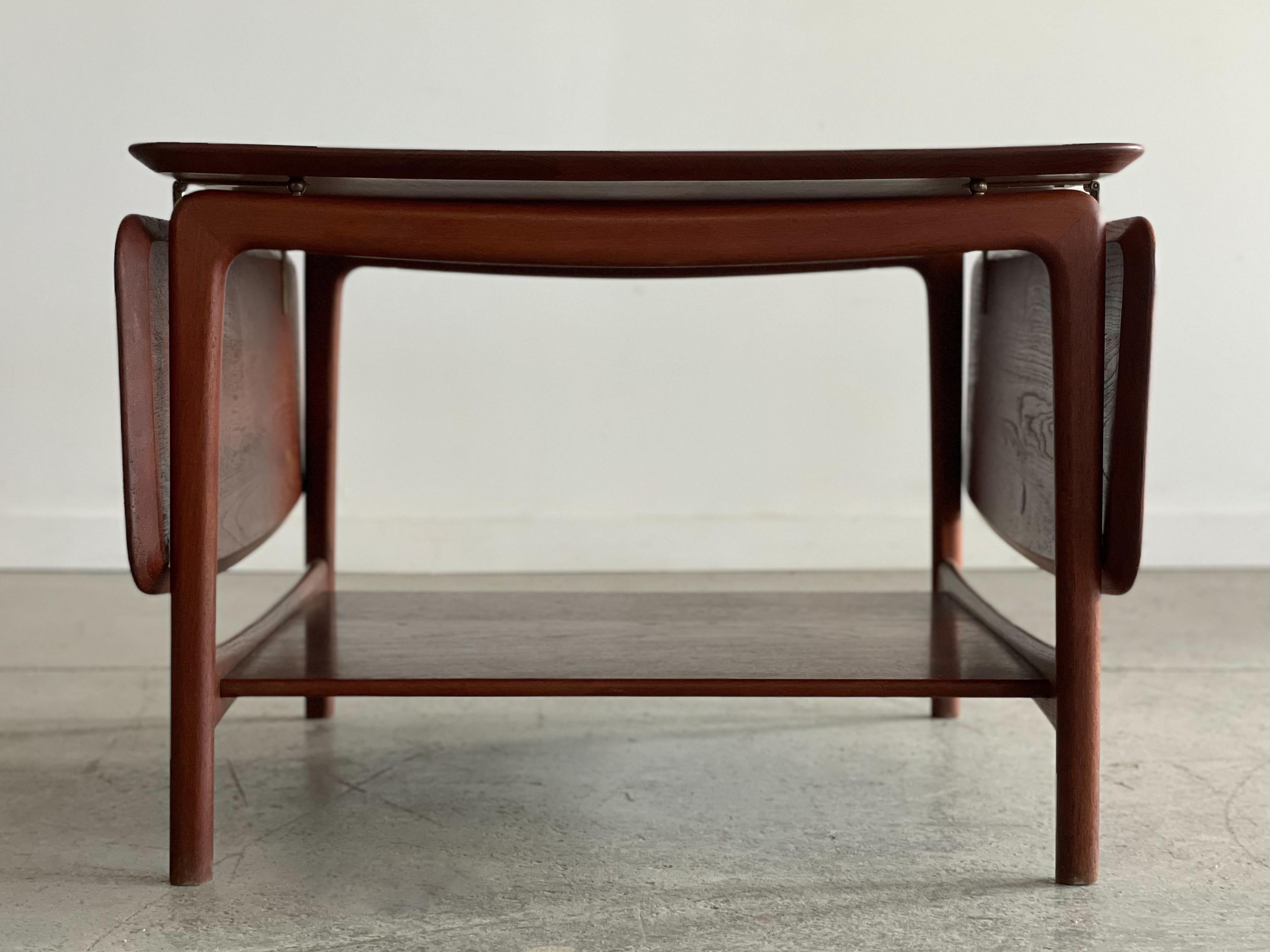 Danois Table basse danoise à abattants en teck massif de Peter Hvidt pour France and Son en vente