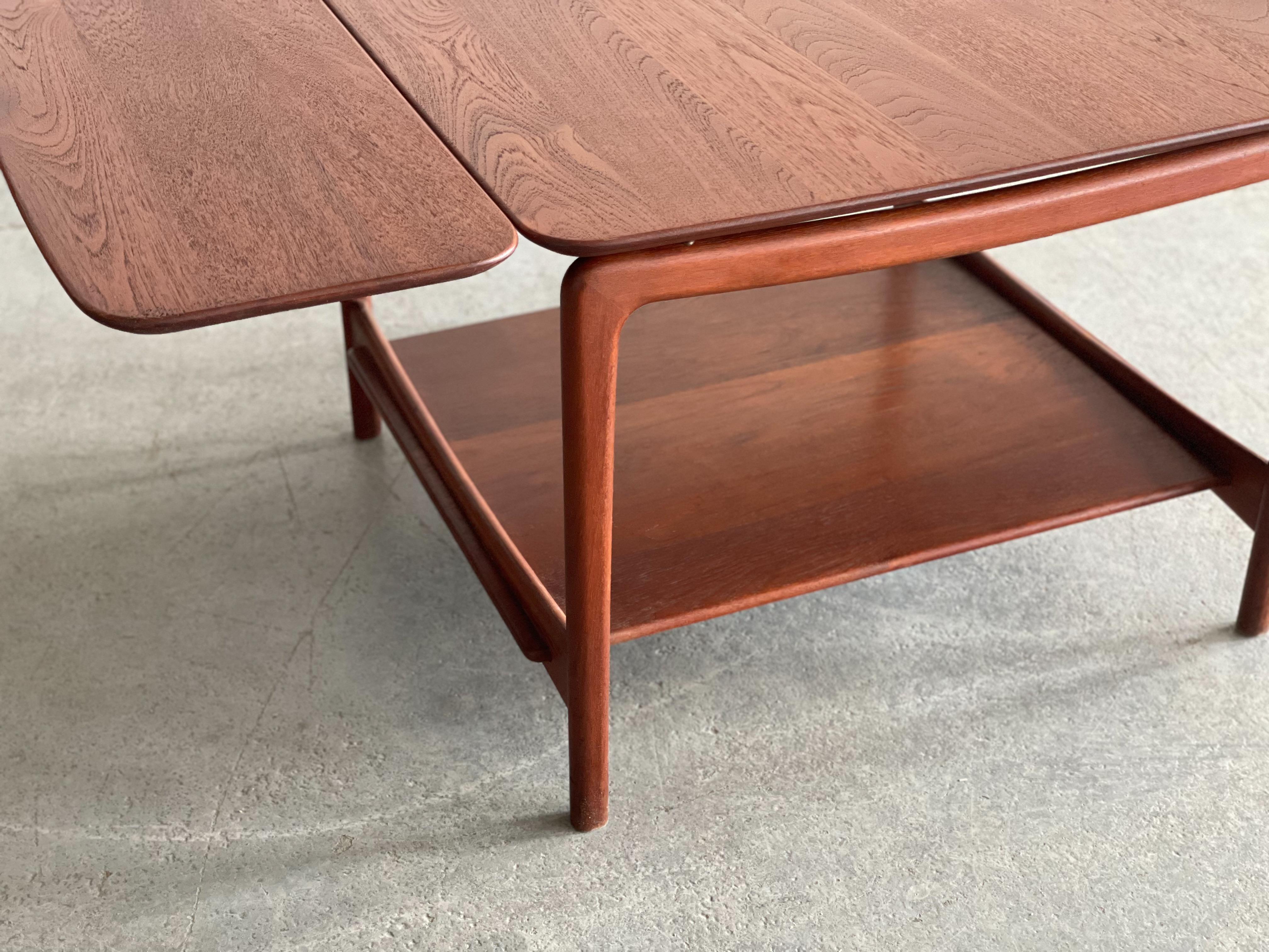 Laiton Table basse danoise à abattants en teck massif de Peter Hvidt pour France and Son en vente