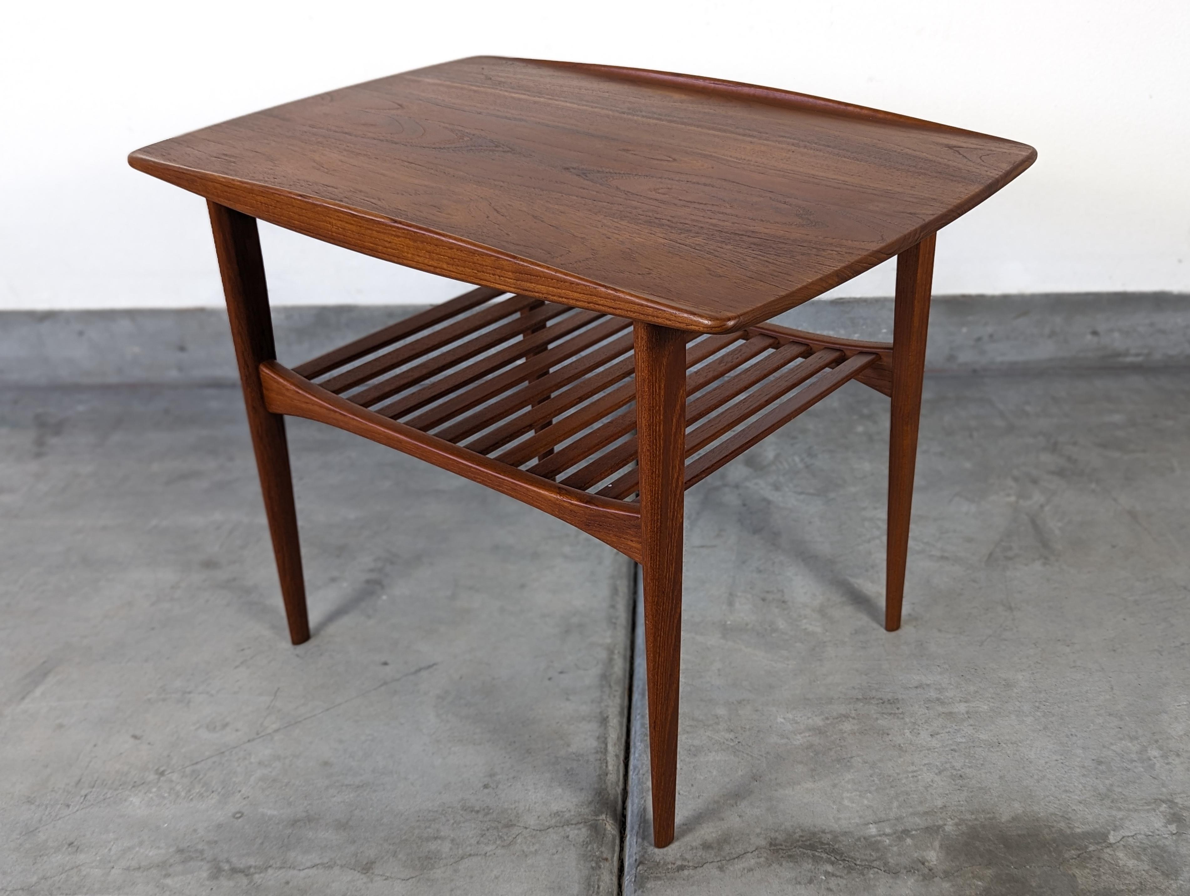 Danish Solid Teak Mid Century Side Table by Finn Juhl for France & Søn, c1950s For Sale 4