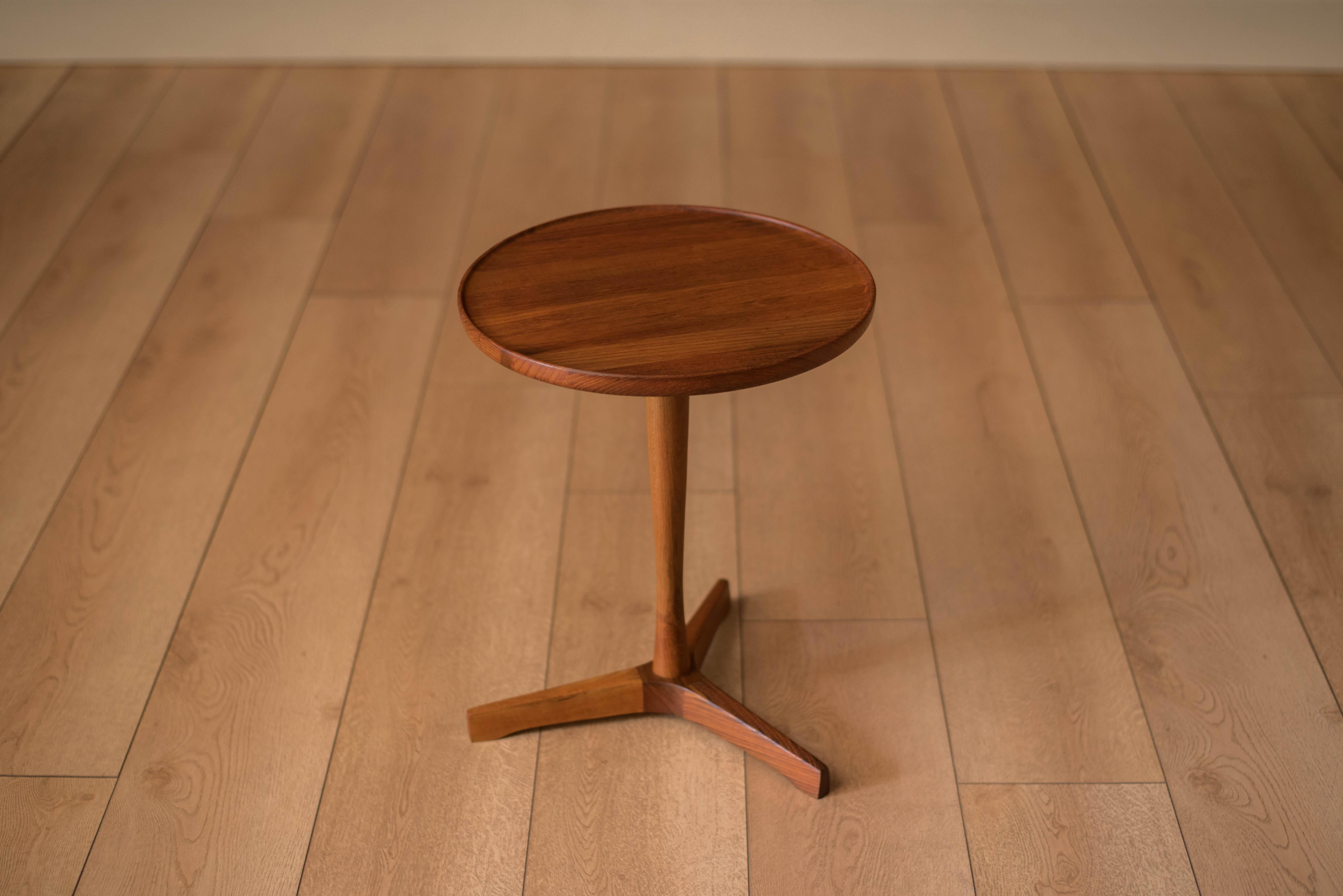 Scandinavian Modern Danish Solid Teak Round Pedestal End Table by Hans C. Andersen for Artex