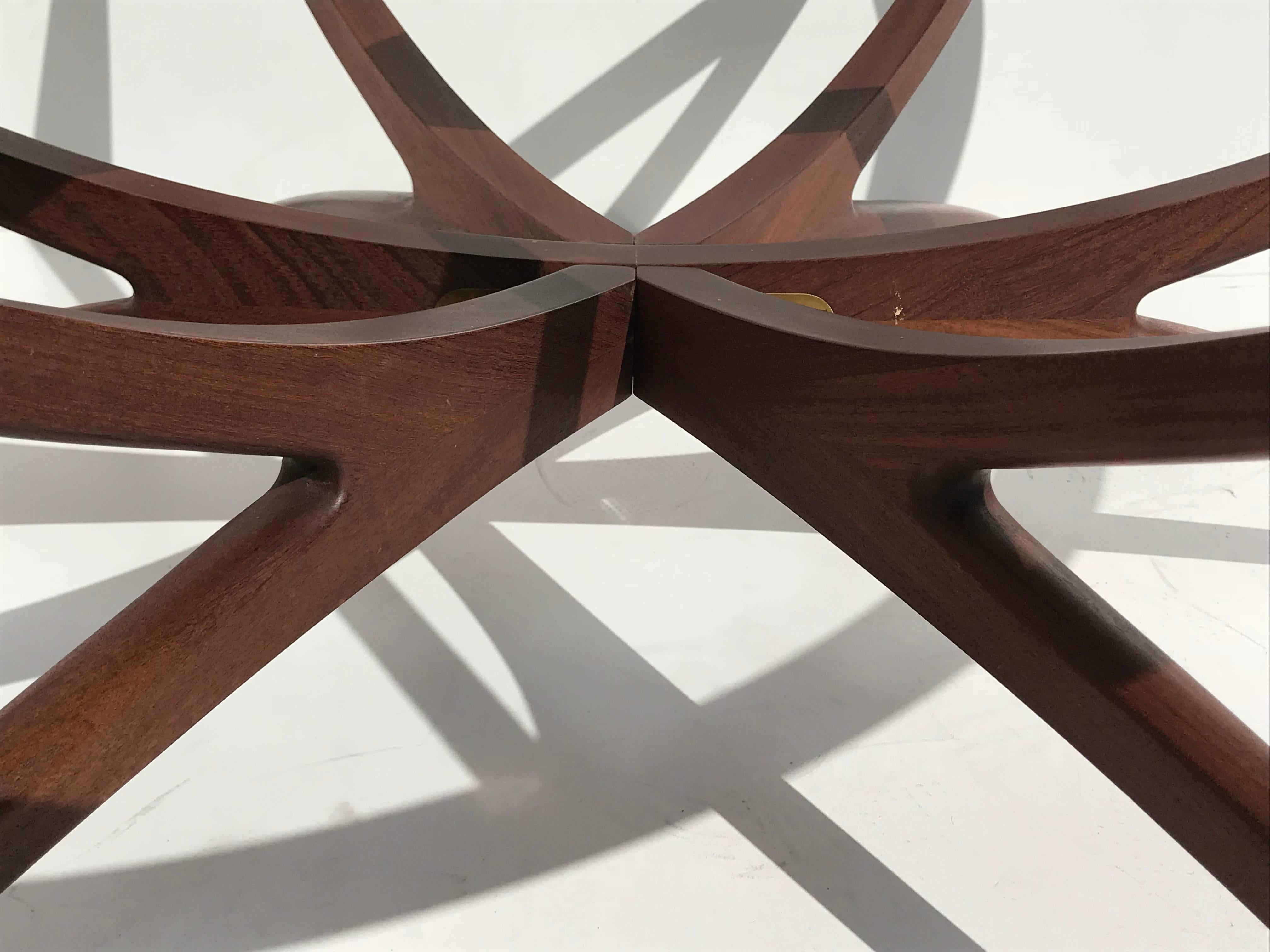 Danish Spider Leg Coffee Table Style of Carlo di Carli In Excellent Condition In North Hollywood, CA