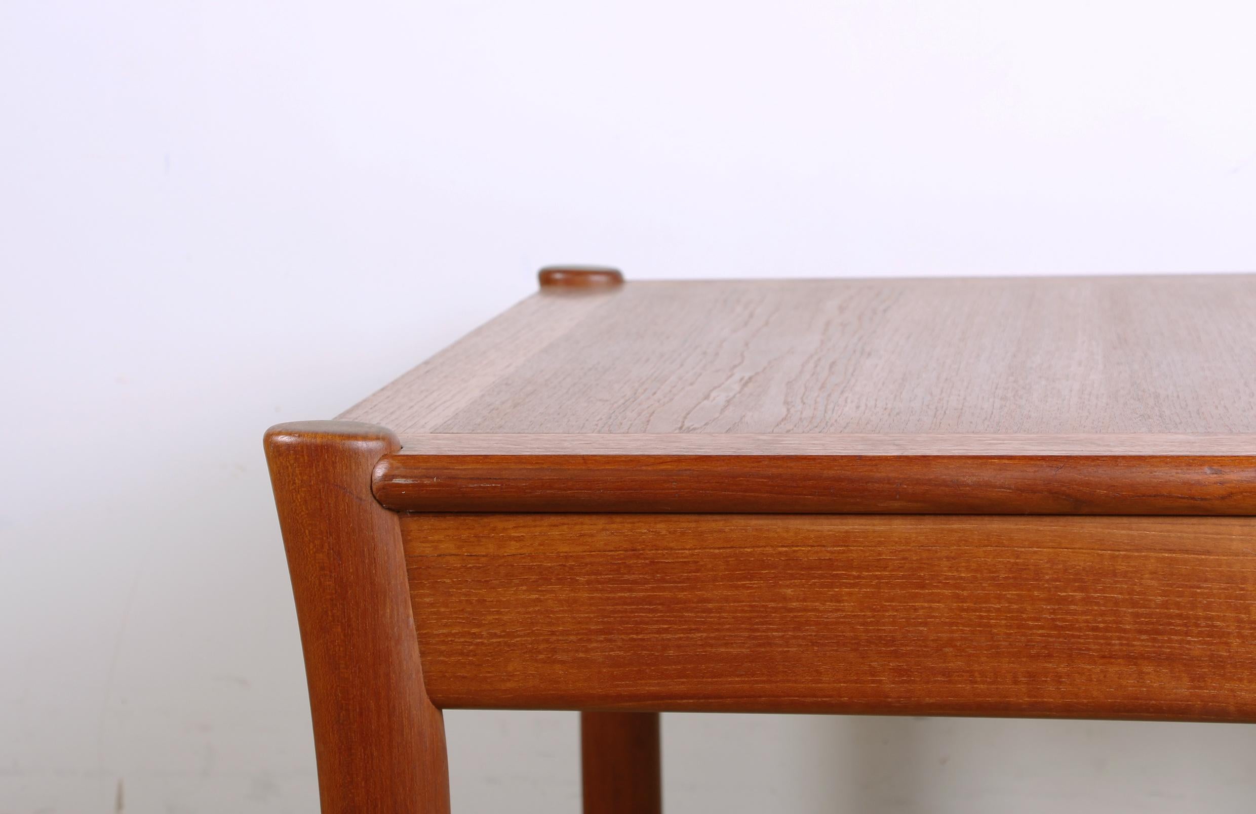 Scandinavian Modern Danish square teak coffee table with reversible top 1960. For Sale