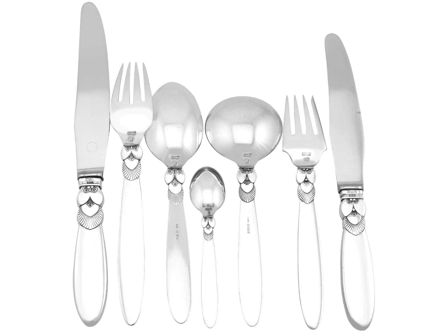 Georg Jensen Danish Sterling Silver Canteen of Cutlery for Six Persons In Excellent Condition For Sale In Jesmond, Newcastle Upon Tyne