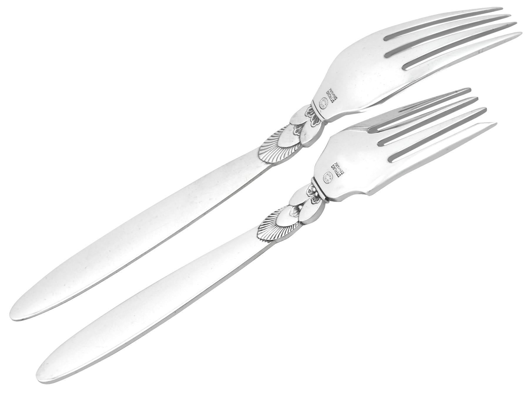 Georg Jensen Danish Sterling Silver Canteen of Cutlery for Six Persons For Sale 4