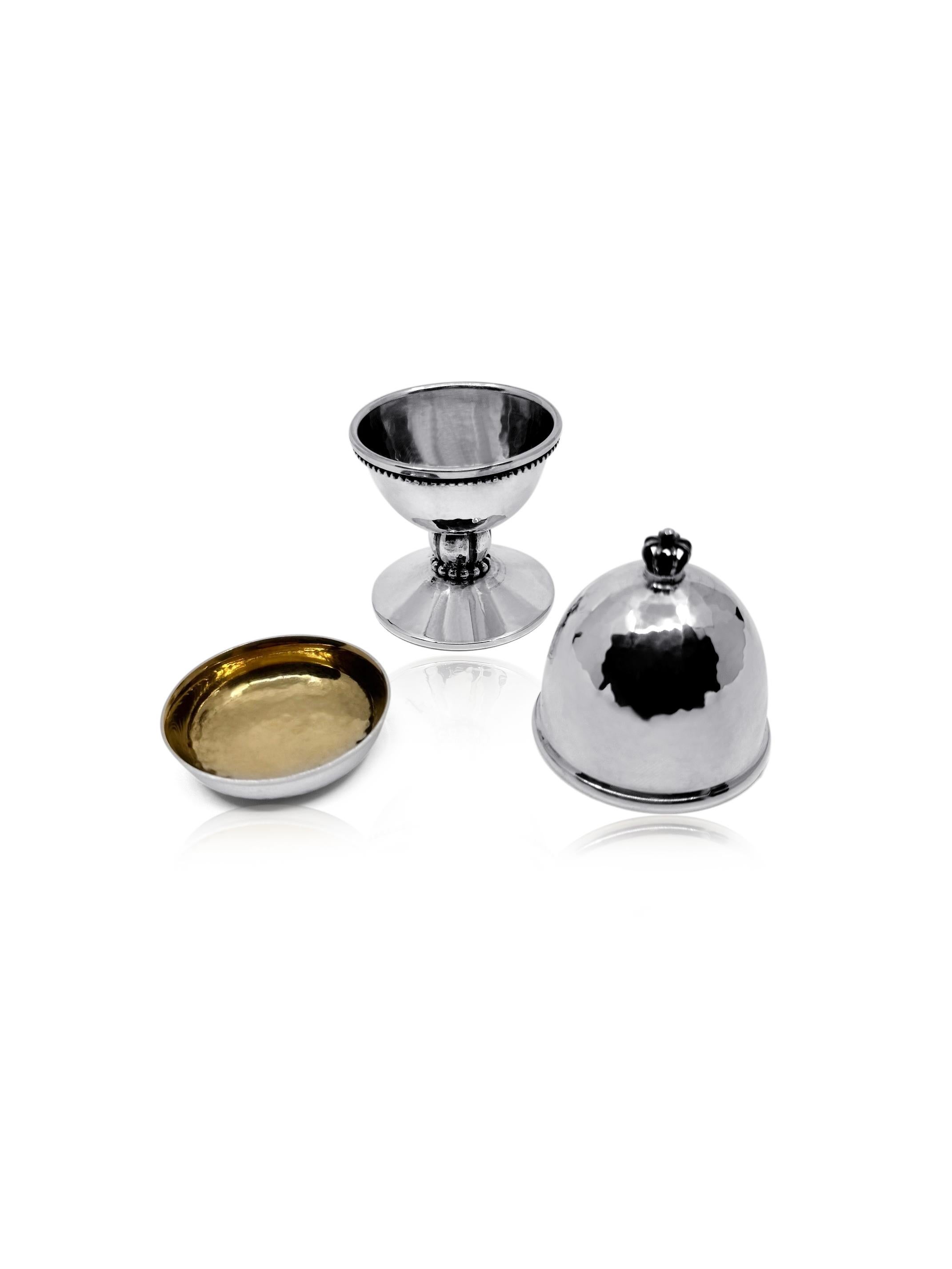 Danois Porte-caviar danois en argent sterling martelé à la main