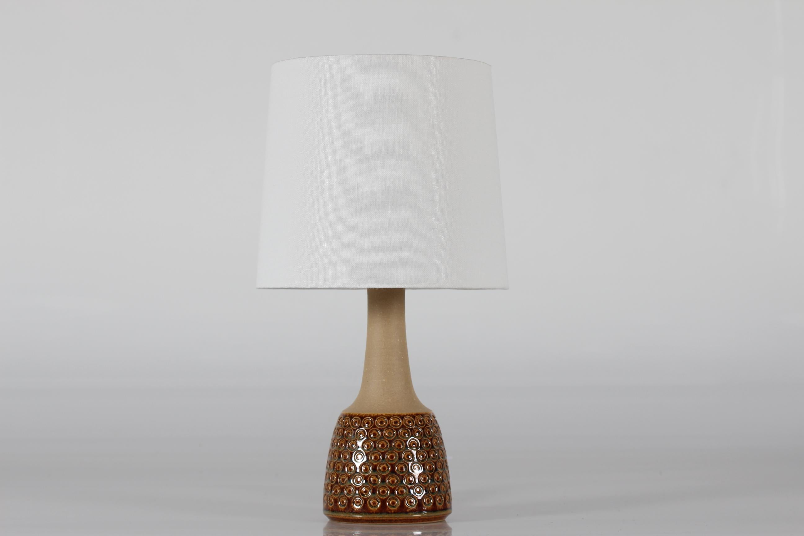 Danish Stoneware Table Lamp 1960s by Einar Johansen for Søholm, with New Shade For Sale 2