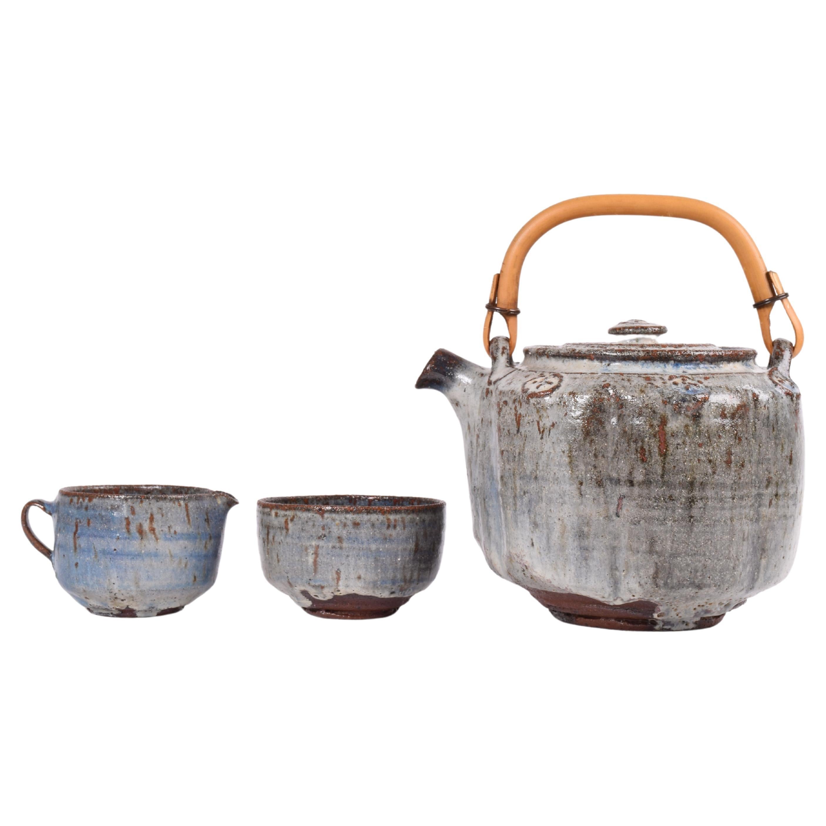 Théière en céramique du Studio danois avec set de crème et de sucre par Gutte Eriksen 1980