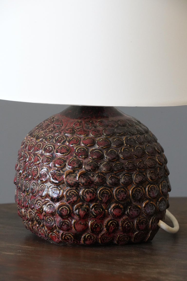 Scandinavian Modern Danish Studio Potter, Table Lamp, Brown-Red Stoneware, Denmark, c. 1960s For Sale
