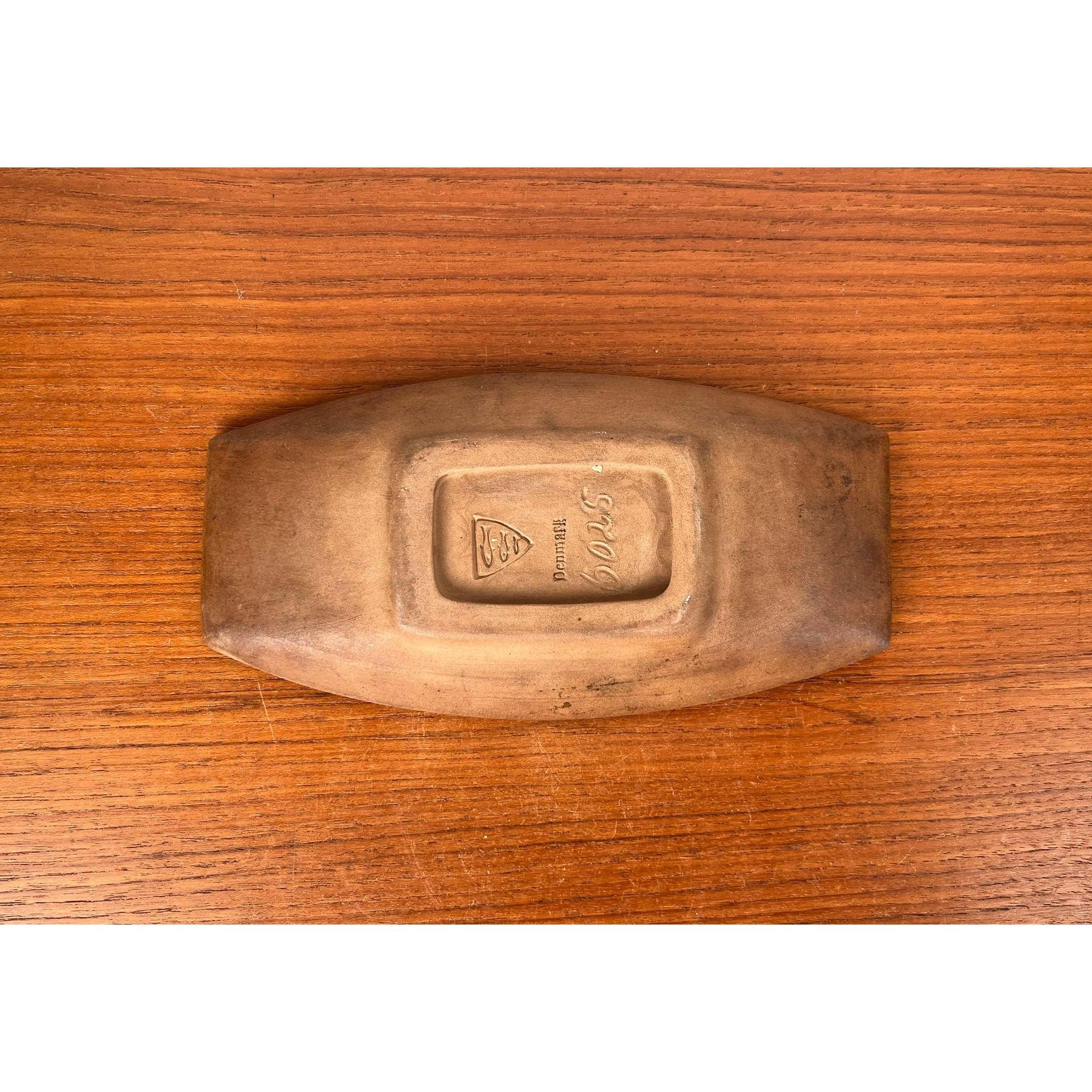 20ième siècle Assiette à bol en poterie du Studio A danois de Michael Andersen, années 1960 en vente