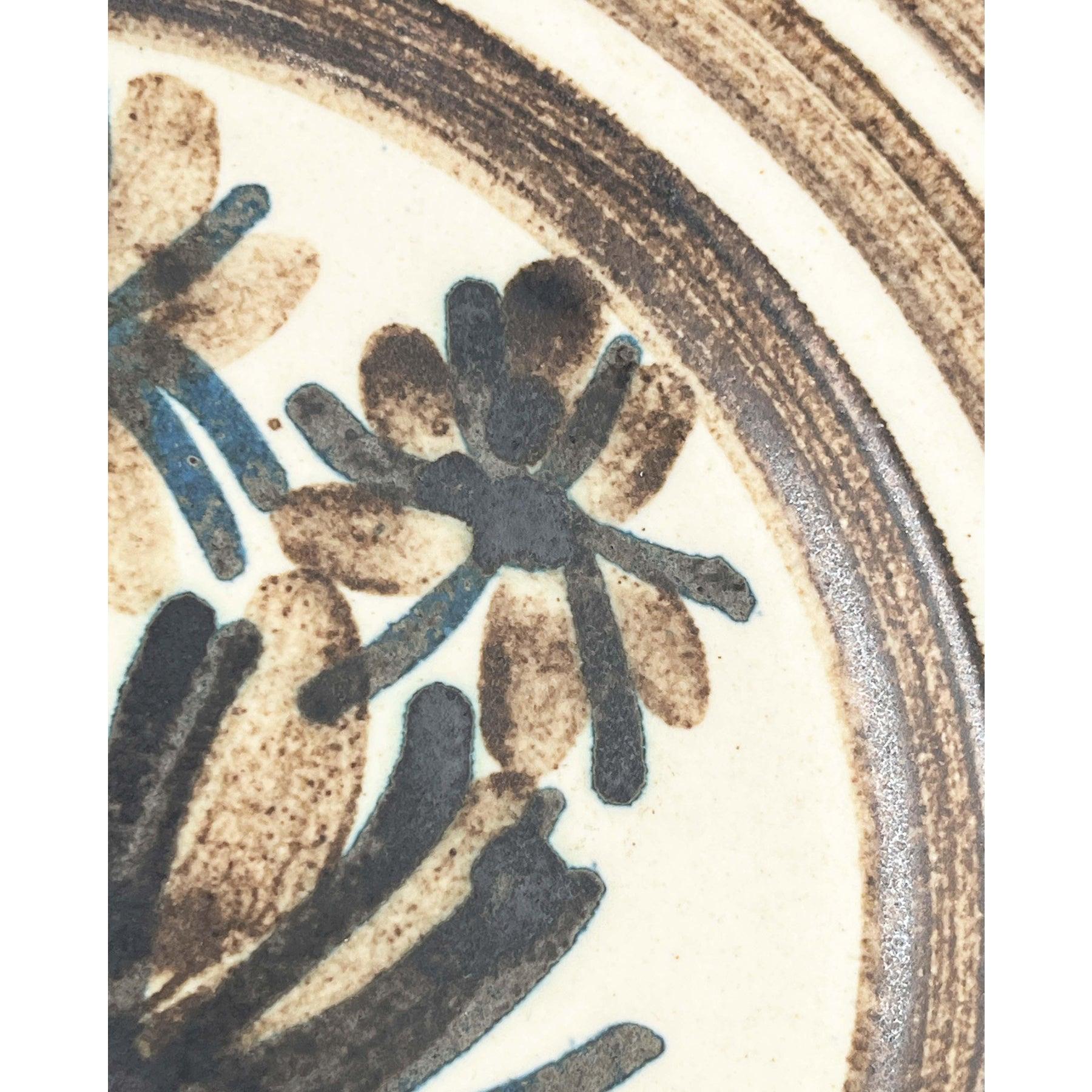 Danish Studio Pottery Wall Plate with Flower Design from Mit Stoneware, 1960s For Sale 1