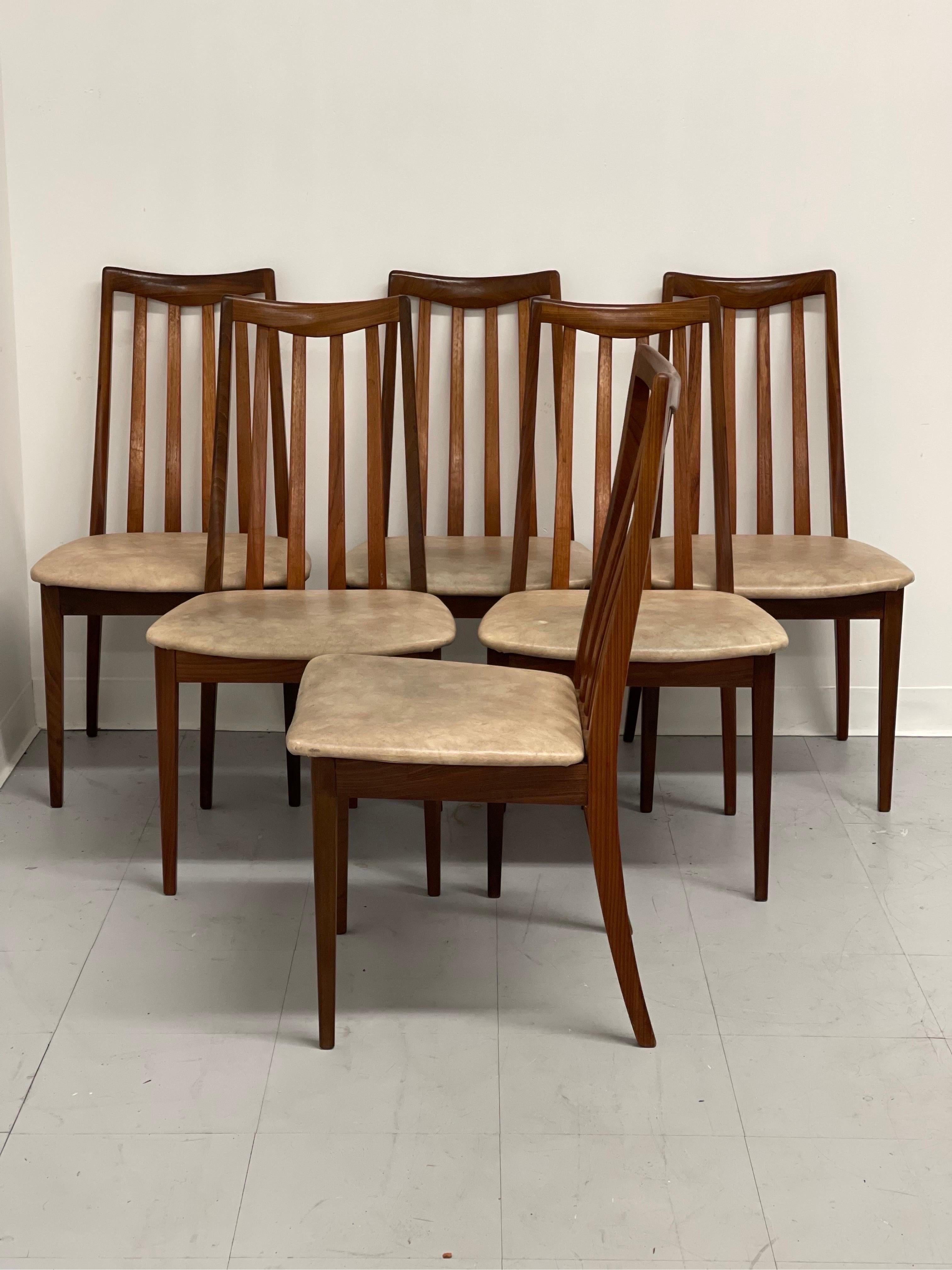 Danish Style Ladder Back Dining Chairs, Set of 6 In Good Condition For Sale In Seattle, WA