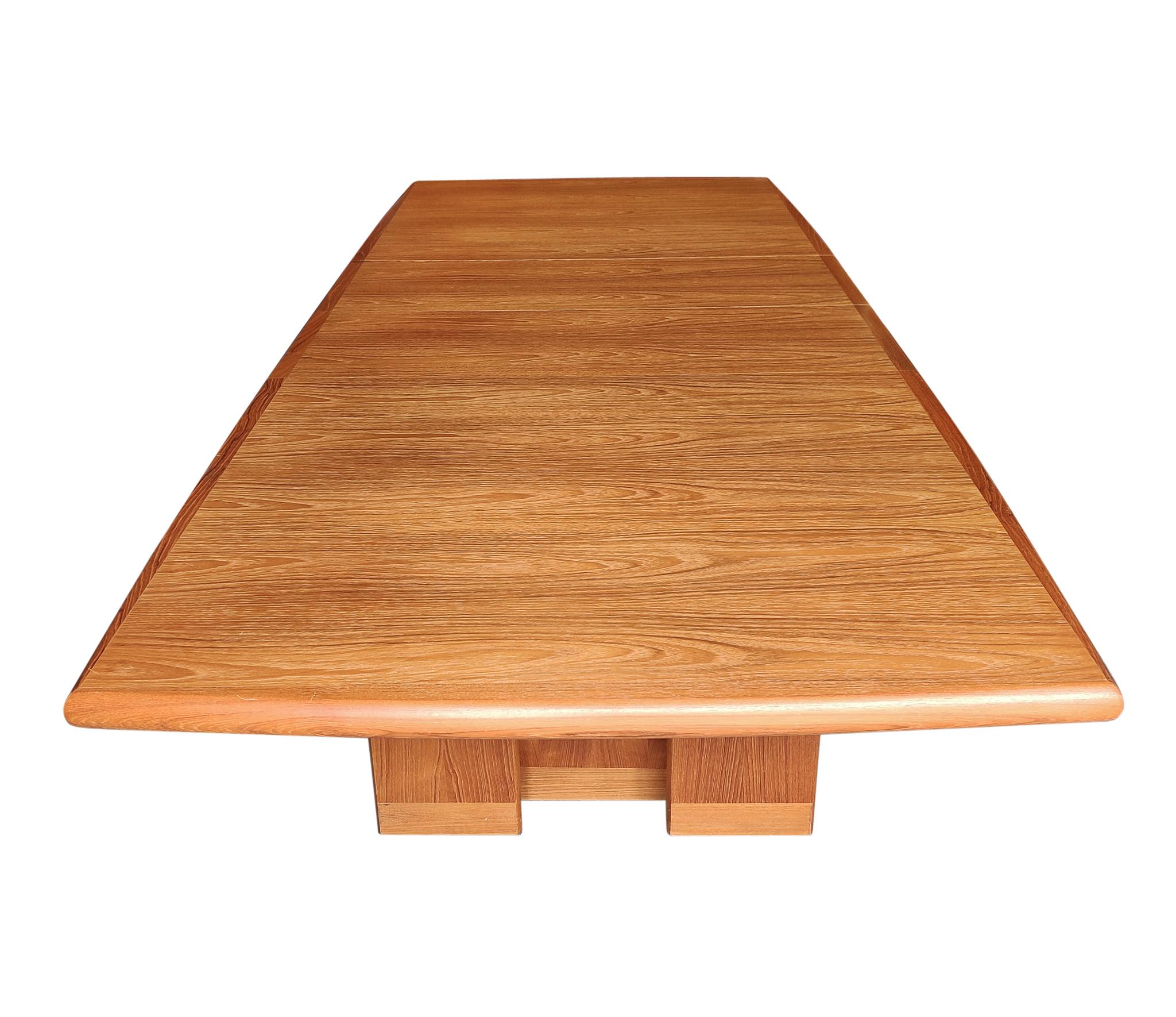 Canadian Danish Style Large Teak Extension Dining Table by Nordic Furniture Vintage 1980s For Sale