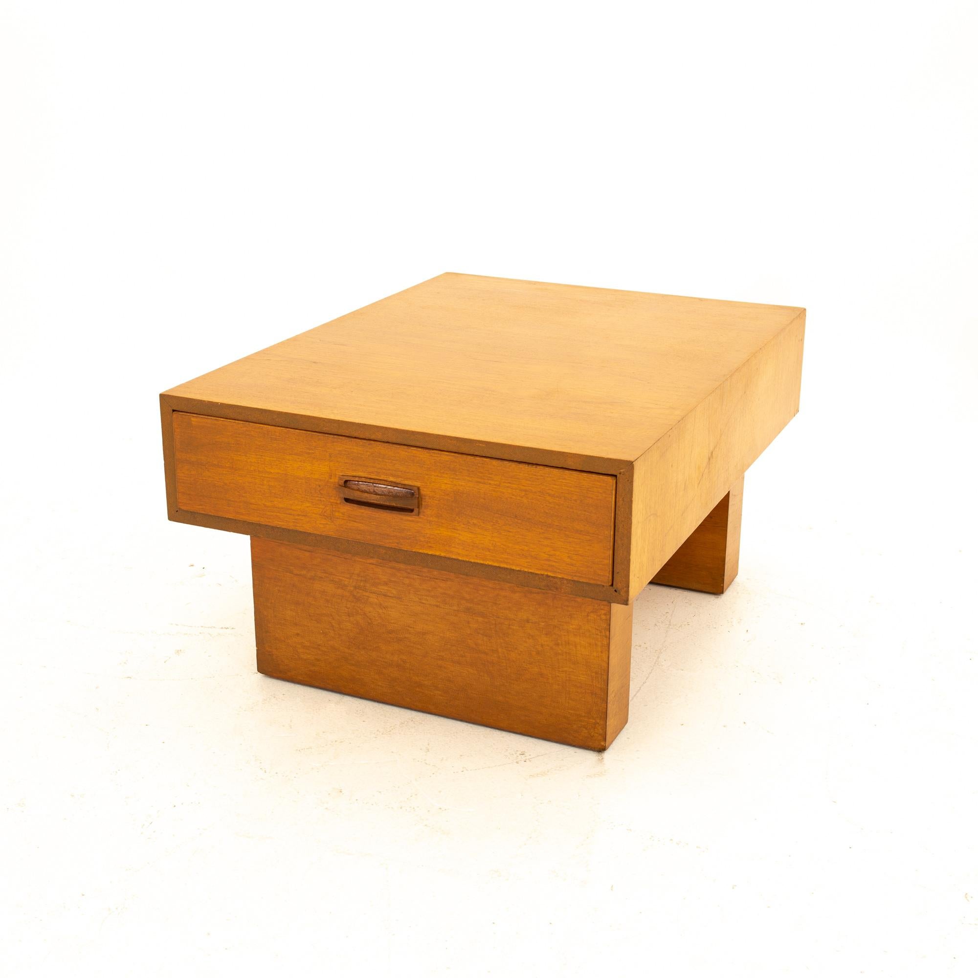 Mid-Century Modern Danish Style Mid Century Teak and Rosewood End Table For Sale