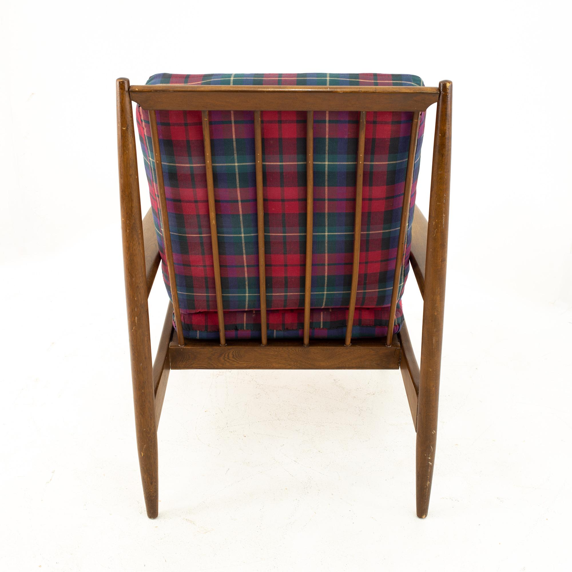 Danish Style Midcentury Walnut Lounge Chairs, Pair 7