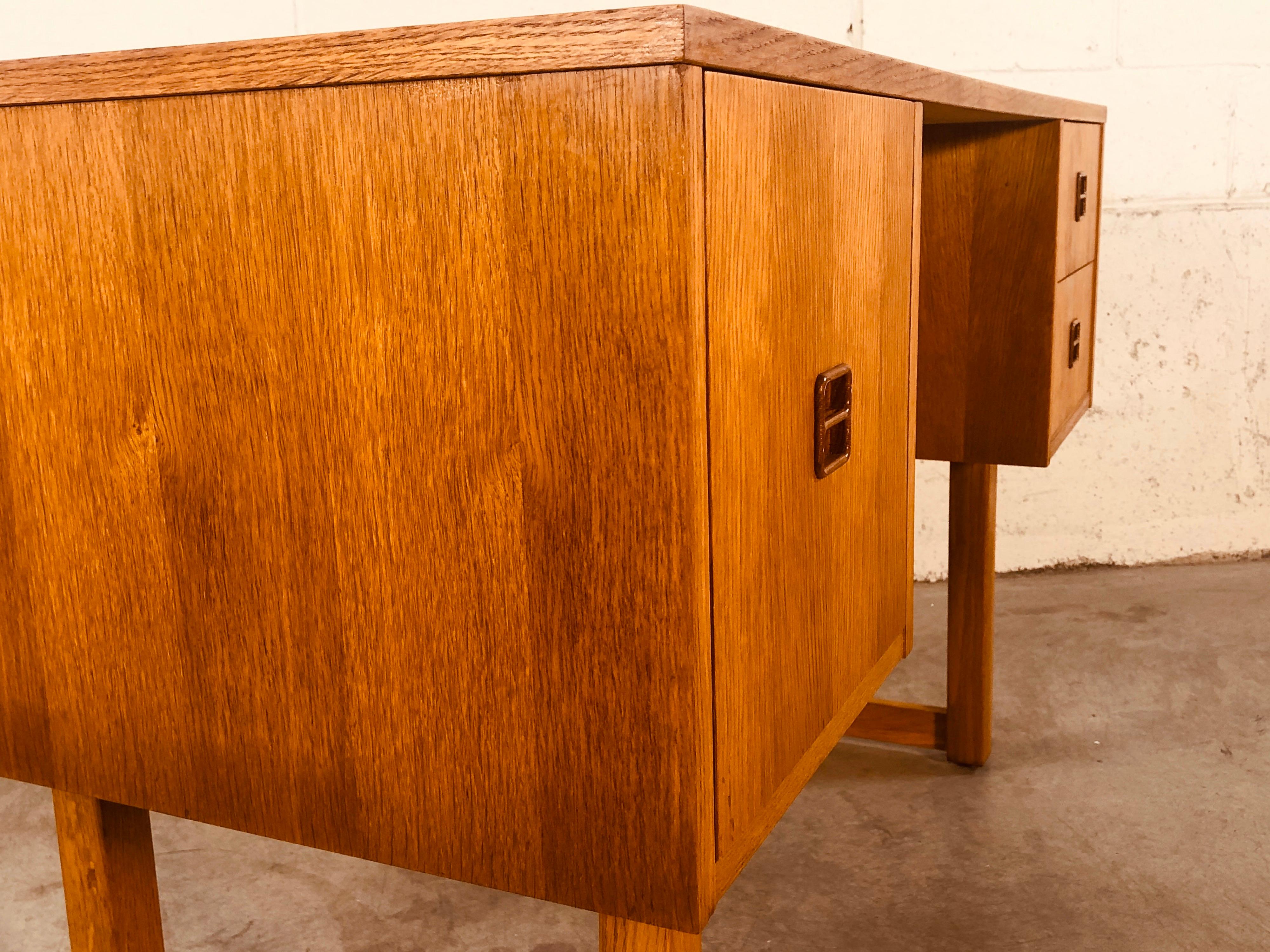 Danish Style Oakwood Sled Leg Executive Desk For Sale 4