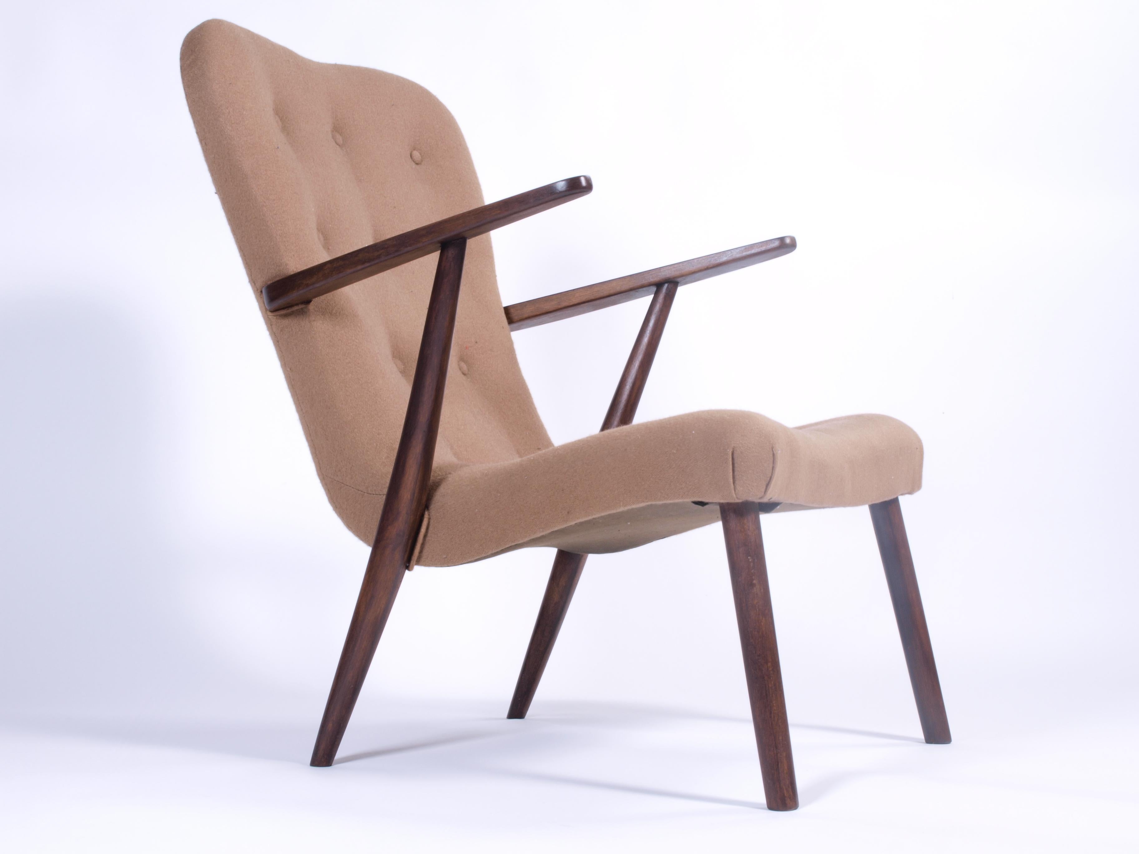 Danish Style of Arctander or Schubell Mid-century Lounge Chair For Sale 1