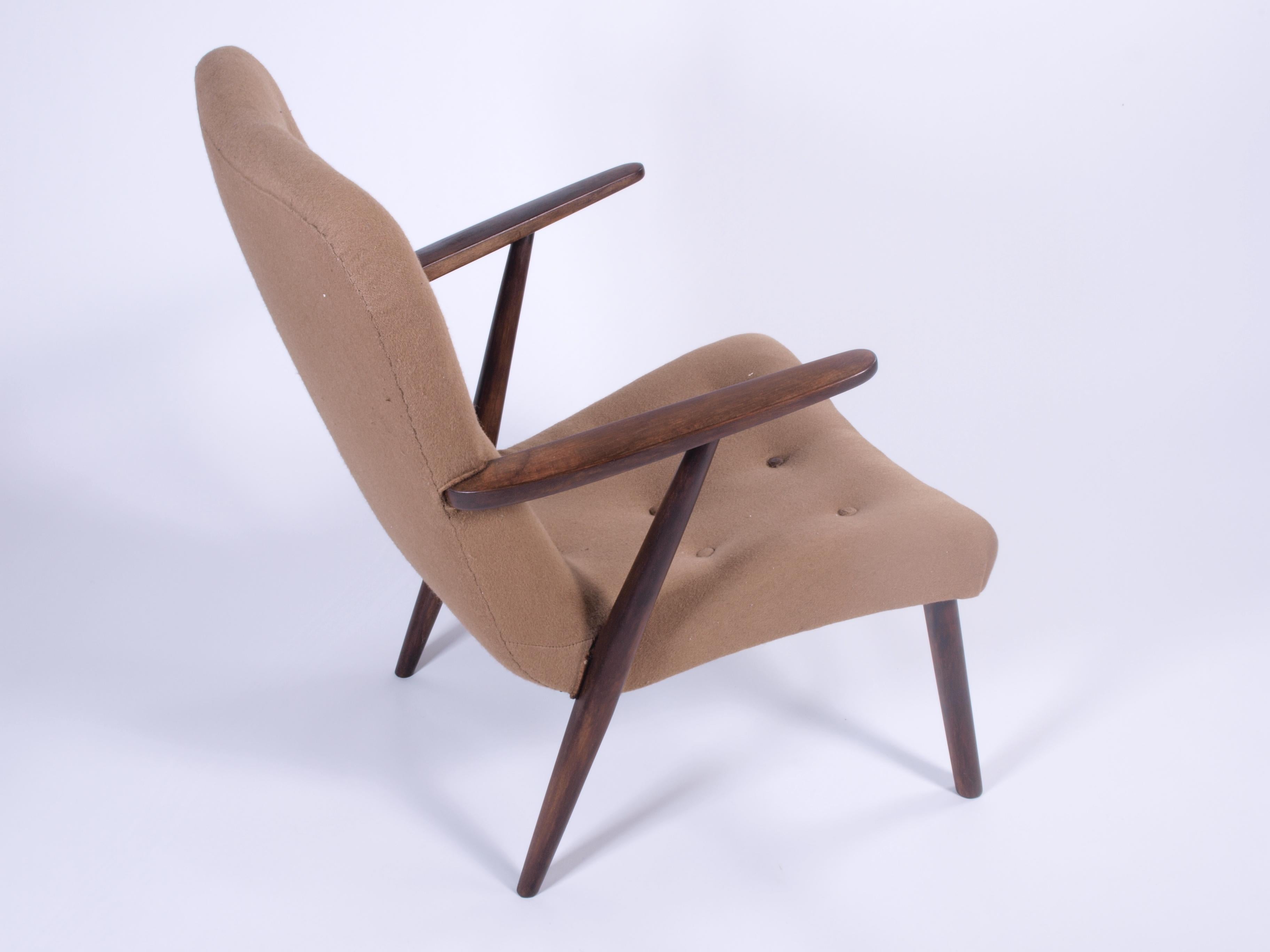 Danish Style of Arctander or Schubell Mid-century Lounge Chair For Sale 3