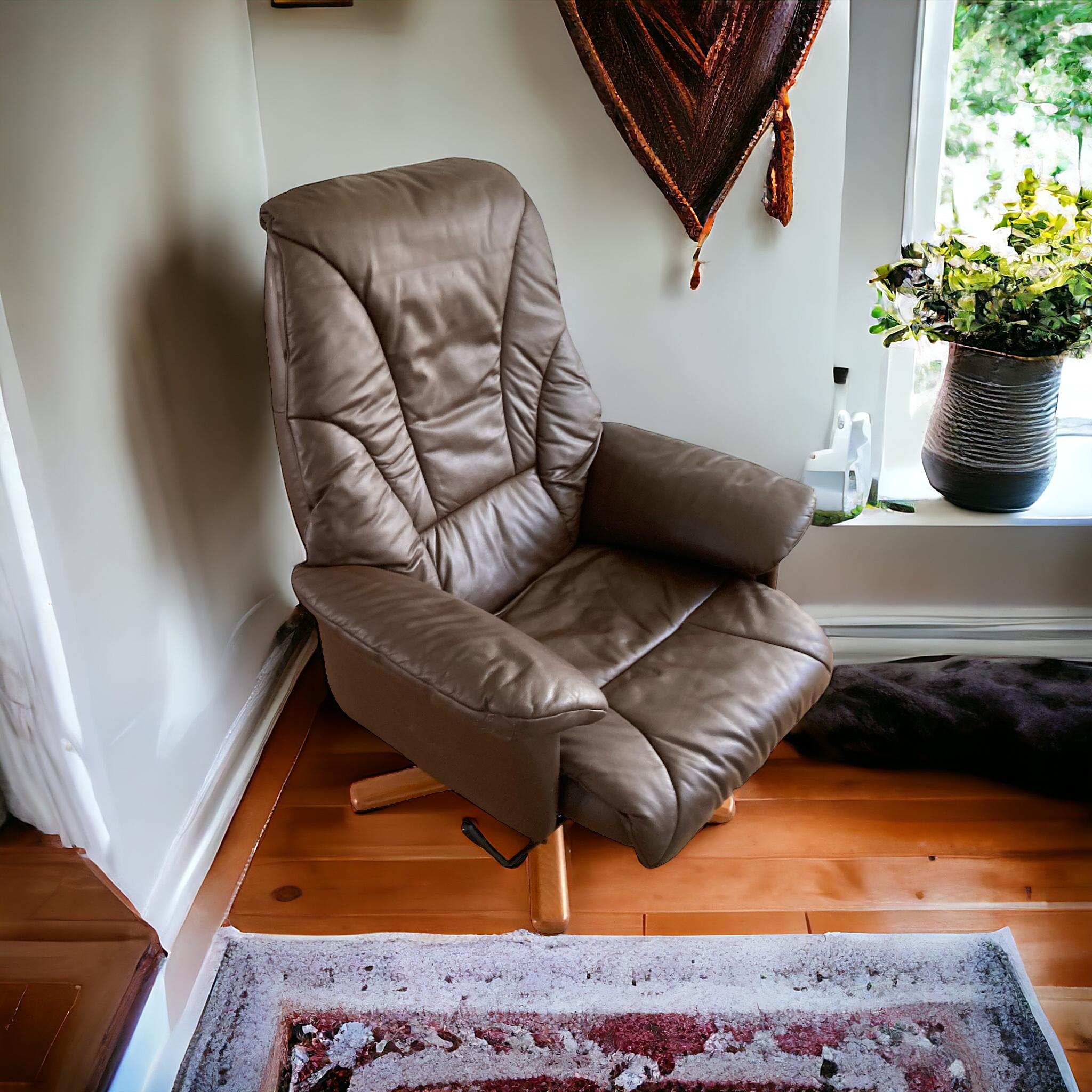 Danish style vintage swivel chair, upholstered in in Dark Brown Faux leather, 19 For Sale 2