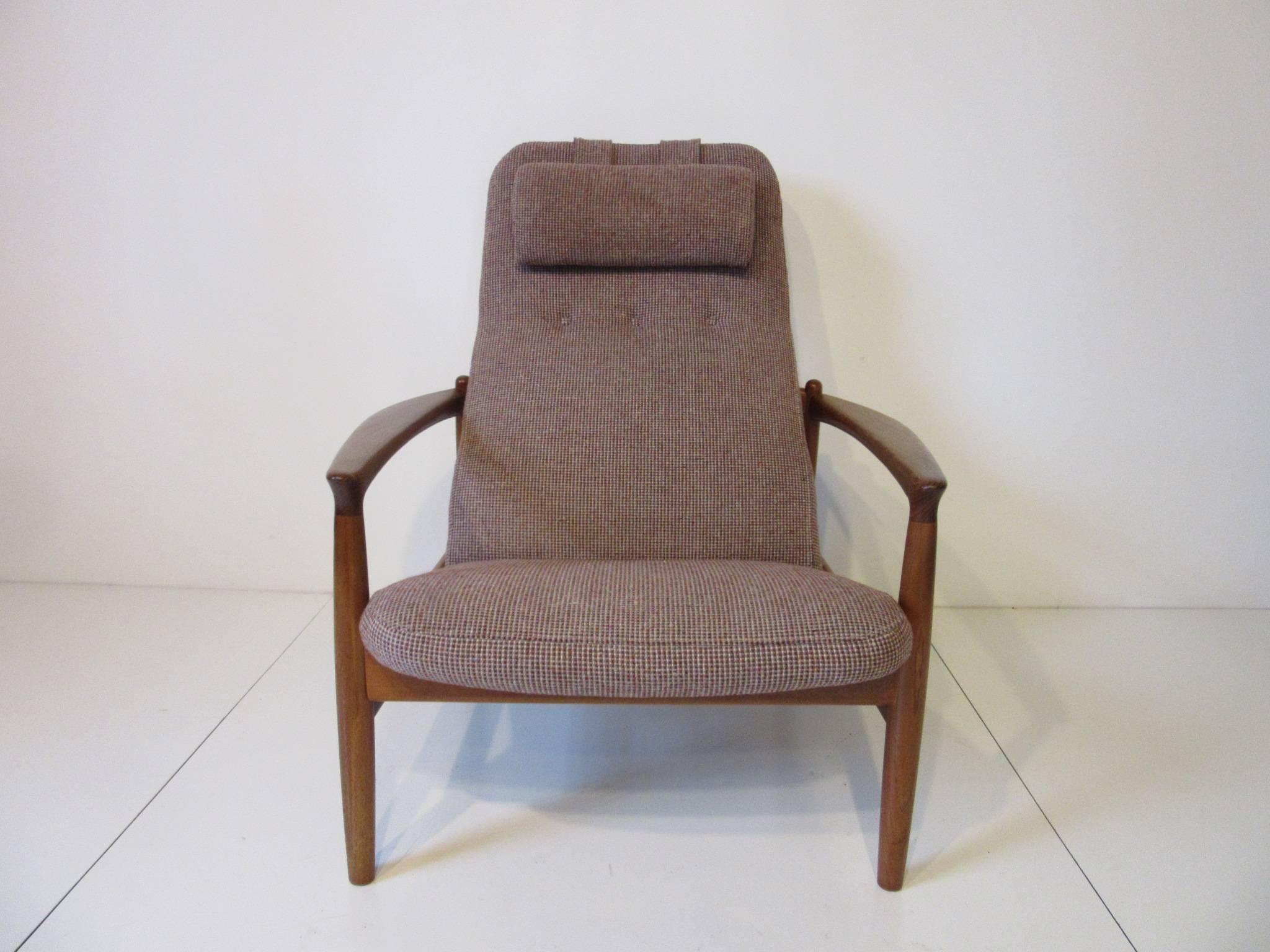 dux lounge chair