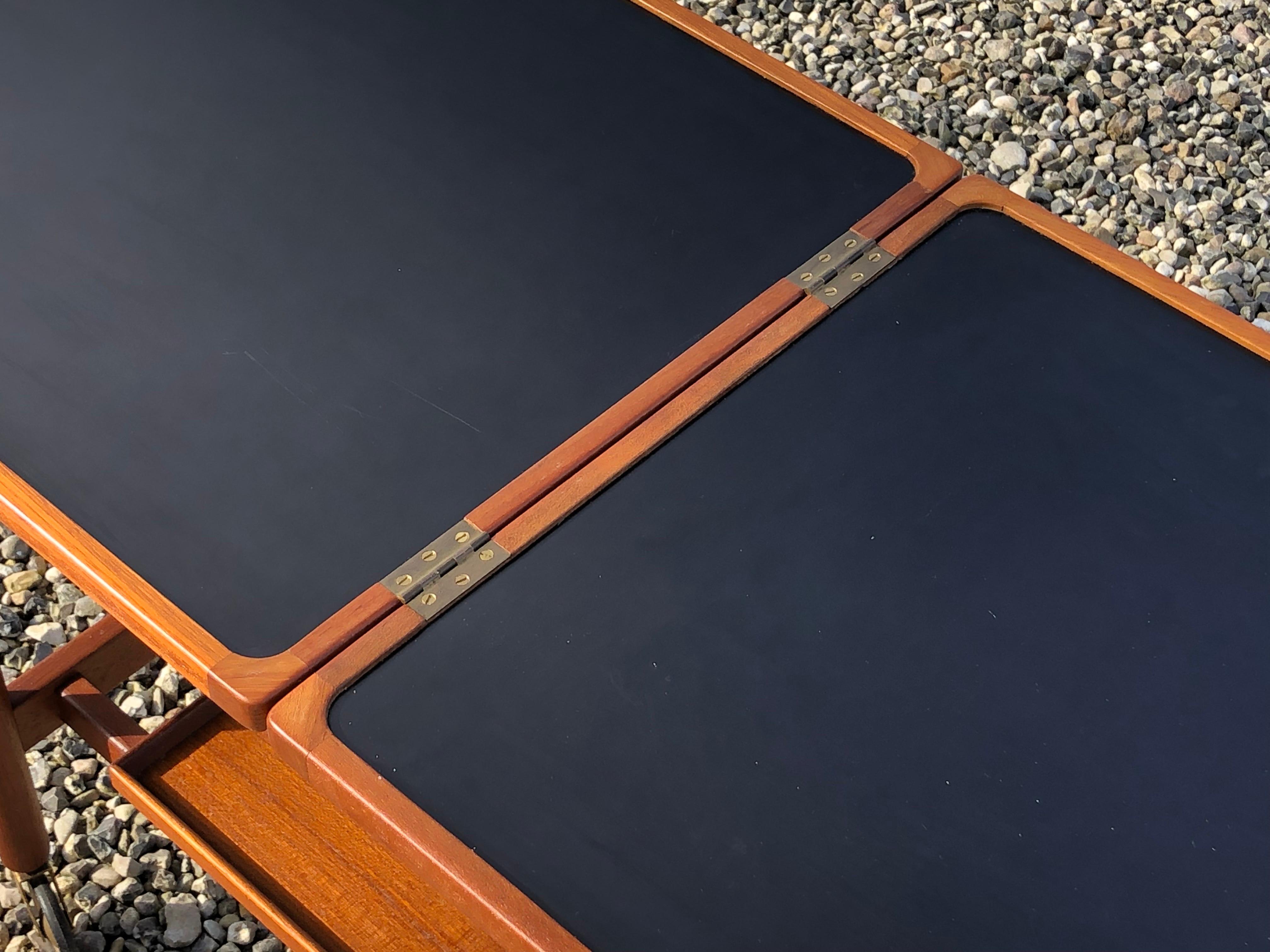 Danish table by Kurt Østervig In Good Condition For Sale In Vejle Øst, DK