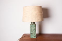 Dänische Tischlampe aus grün emailliertem Steingut von Aluminia, 1960.