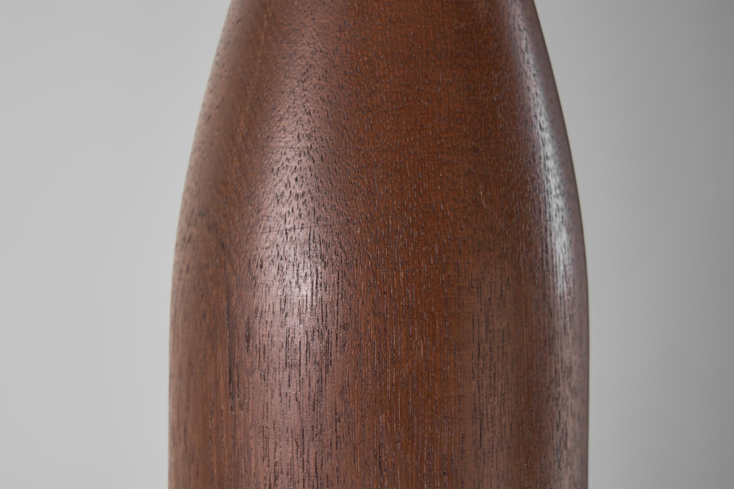 Dänische Tischlampe mit Massivholzsockel, Dänemark ca. 1960er Jahre im Angebot 12