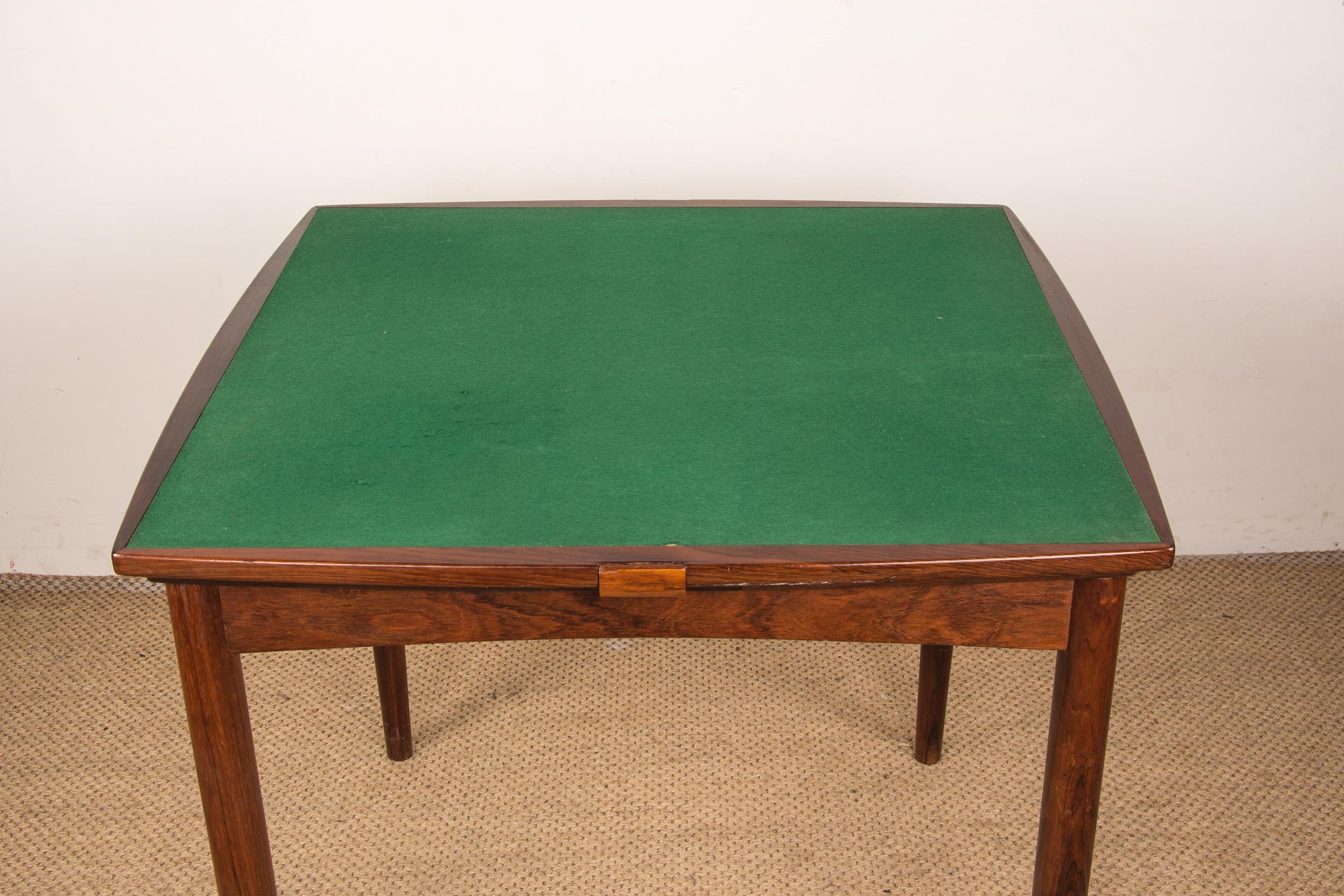 Table danoise, estampillée, extensible et réversible pour les jeux ou les repas 1960. en vente 11