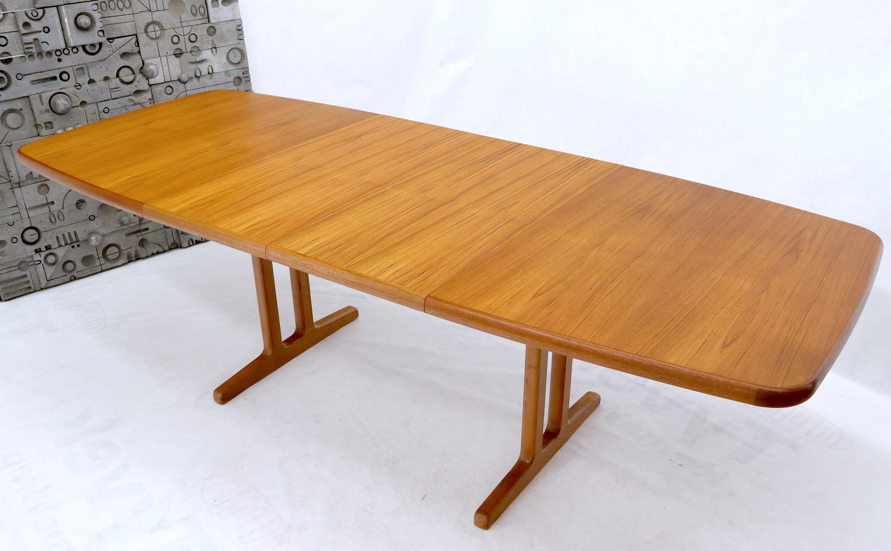Super clean midcentury Danish modern teak dining table with 2 x 18