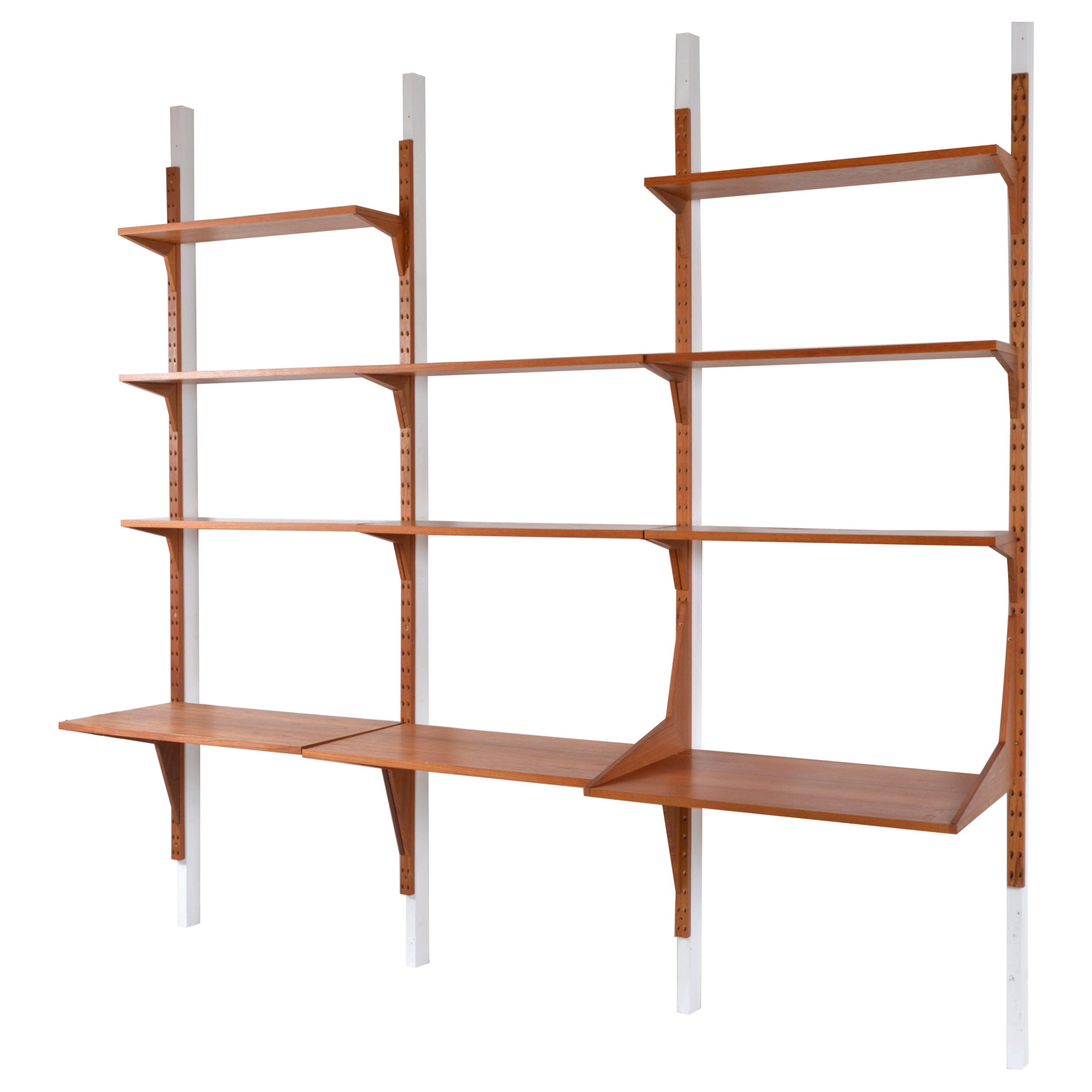 What are modular kitchen cabinets made of?