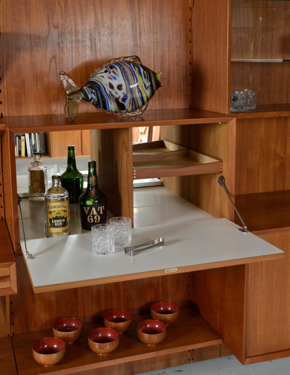 Modulares Regalsystem aus dänischem Teakholz, 4-Bay Cado-Wandschrank, Bar-Schreibtisch Paul Cadovius 5
