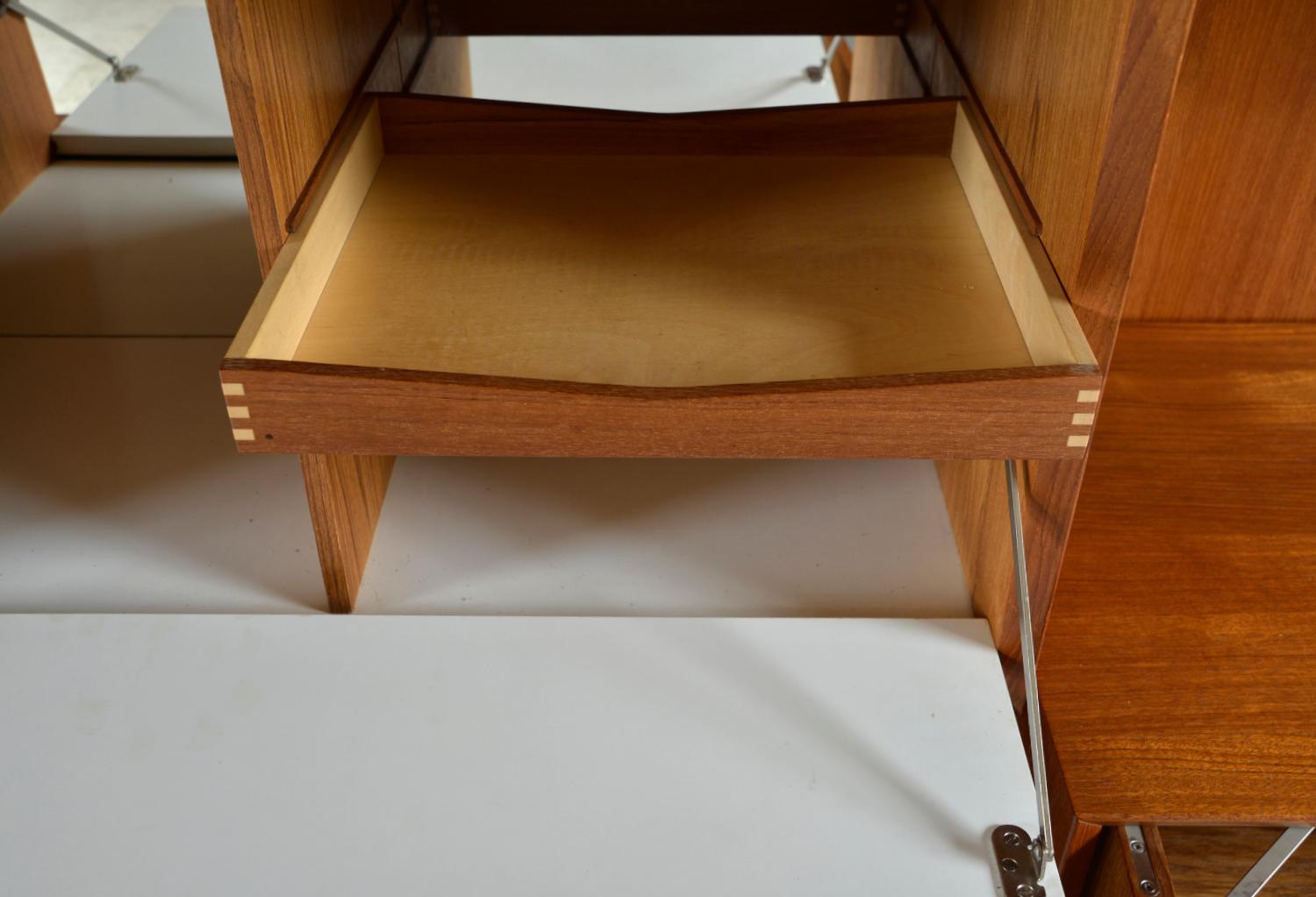 Modulares Regalsystem aus dänischem Teakholz, 4-Bay Cado-Wandschrank, Bar-Schreibtisch Paul Cadovius 10