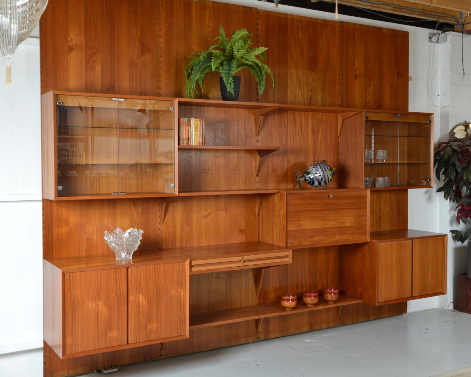 Modulares Regalsystem aus dänischem Teakholz, 4-Bay Cado-Wandschrank, Bar-Schreibtisch Paul Cadovius (Moderne der Mitte des Jahrhunderts)