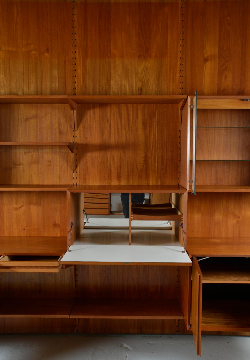 Modulares Regalsystem aus dänischem Teakholz, 4-Bay Cado-Wandschrank, Bar-Schreibtisch Paul Cadovius 1
