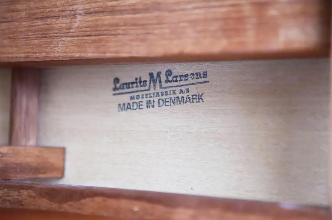 Table de salle à manger danoise en teck Benny A Linden 60s 70s + 6 chaises en teck Benny Linden Set of 7 en vente 3