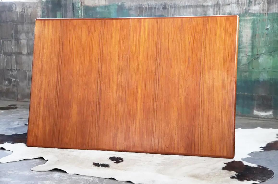 Table de salle à manger danoise en teck Benny A Linden 60s 70s + 6 chaises en teck Benny Linden Set of 7 en vente 2