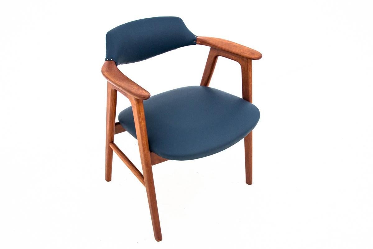 Scandinavian Modern Danish Teak and Leather Armchair, Danish Design For Sale