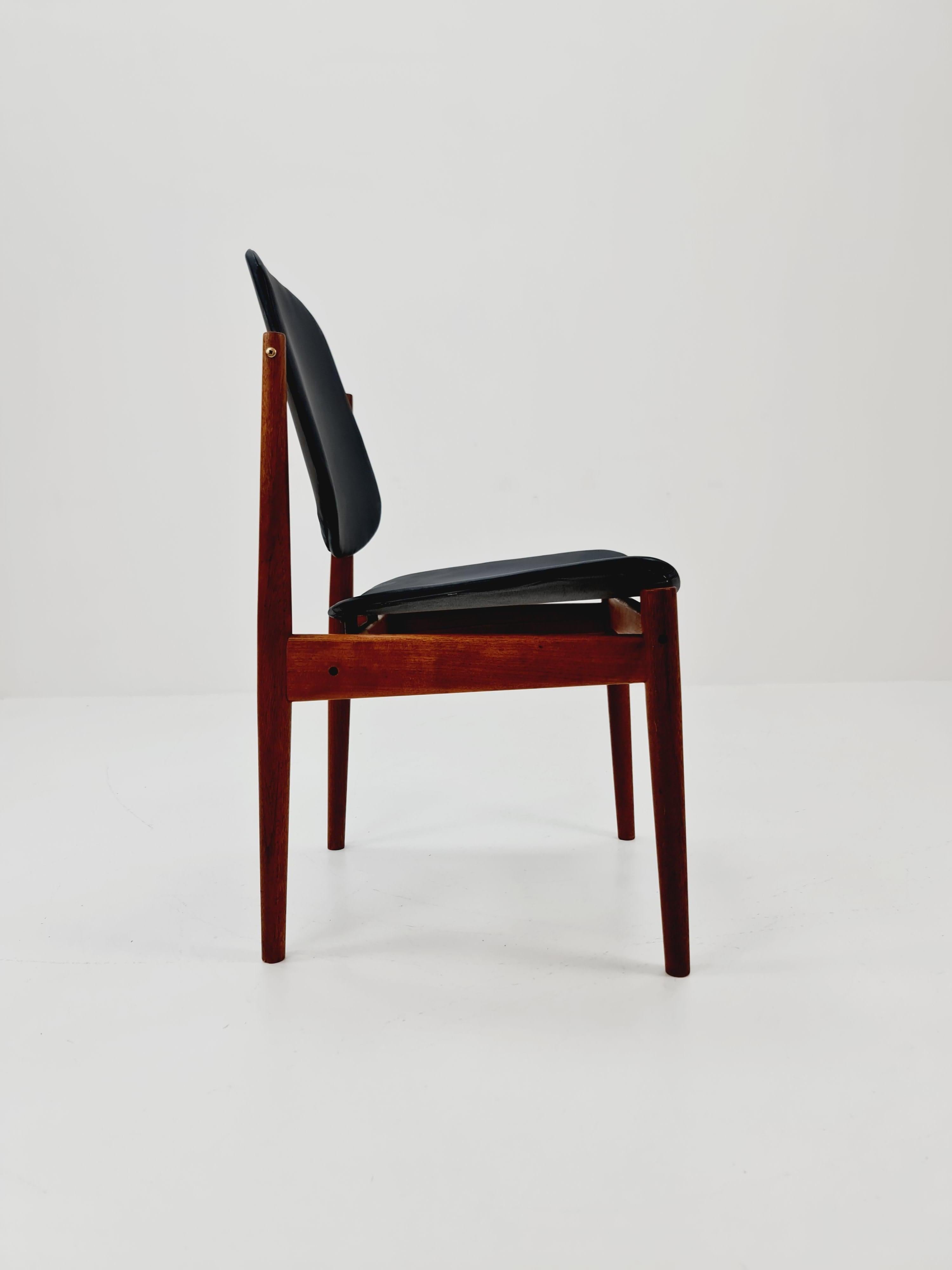 Danish teak and leather chair by Arne Vodder for France & Daverkosen, 1960s For Sale 2