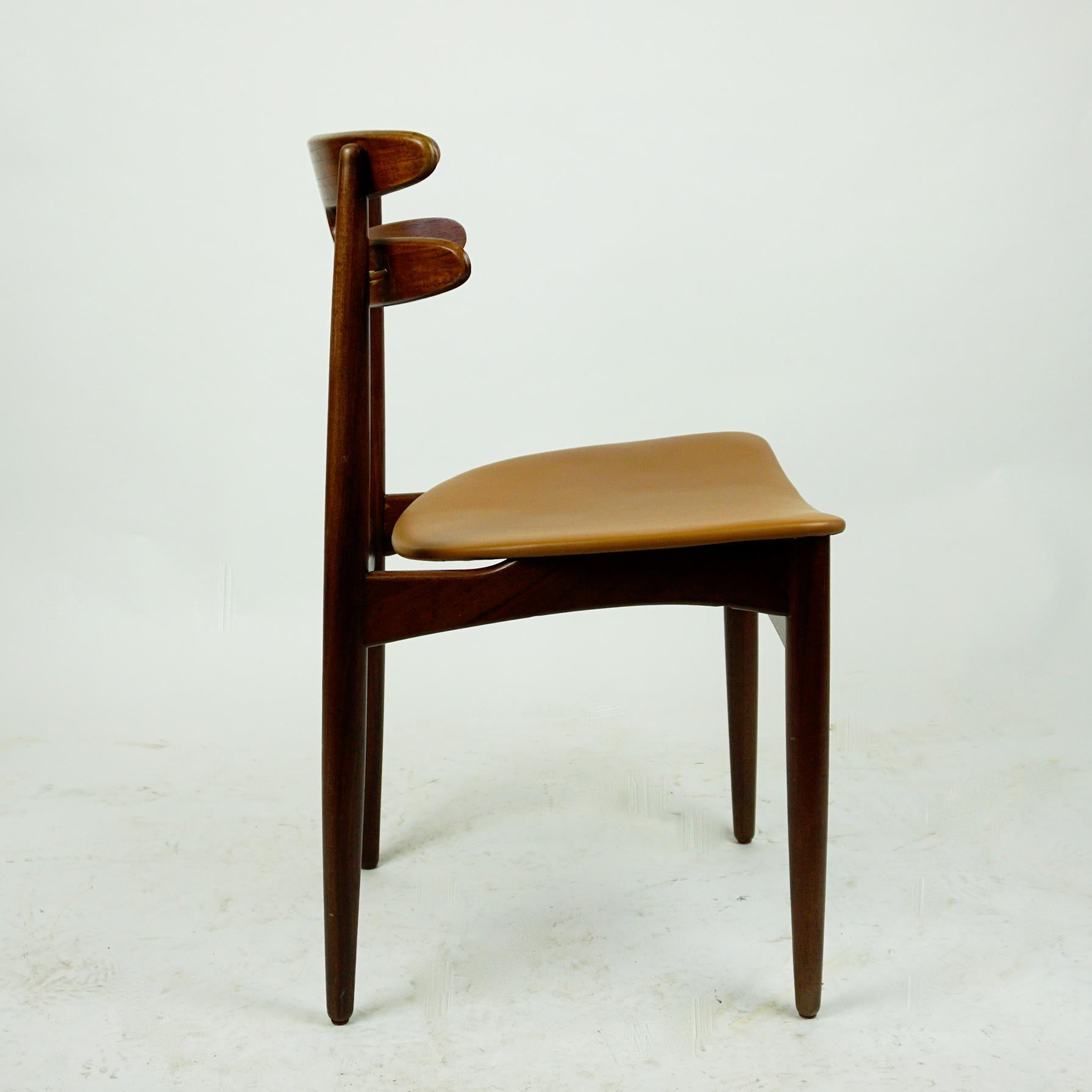 Sedia da pranzo danese in teak e pelle Mod. 178 di Johannes Andersen per Bramin in vendita 5