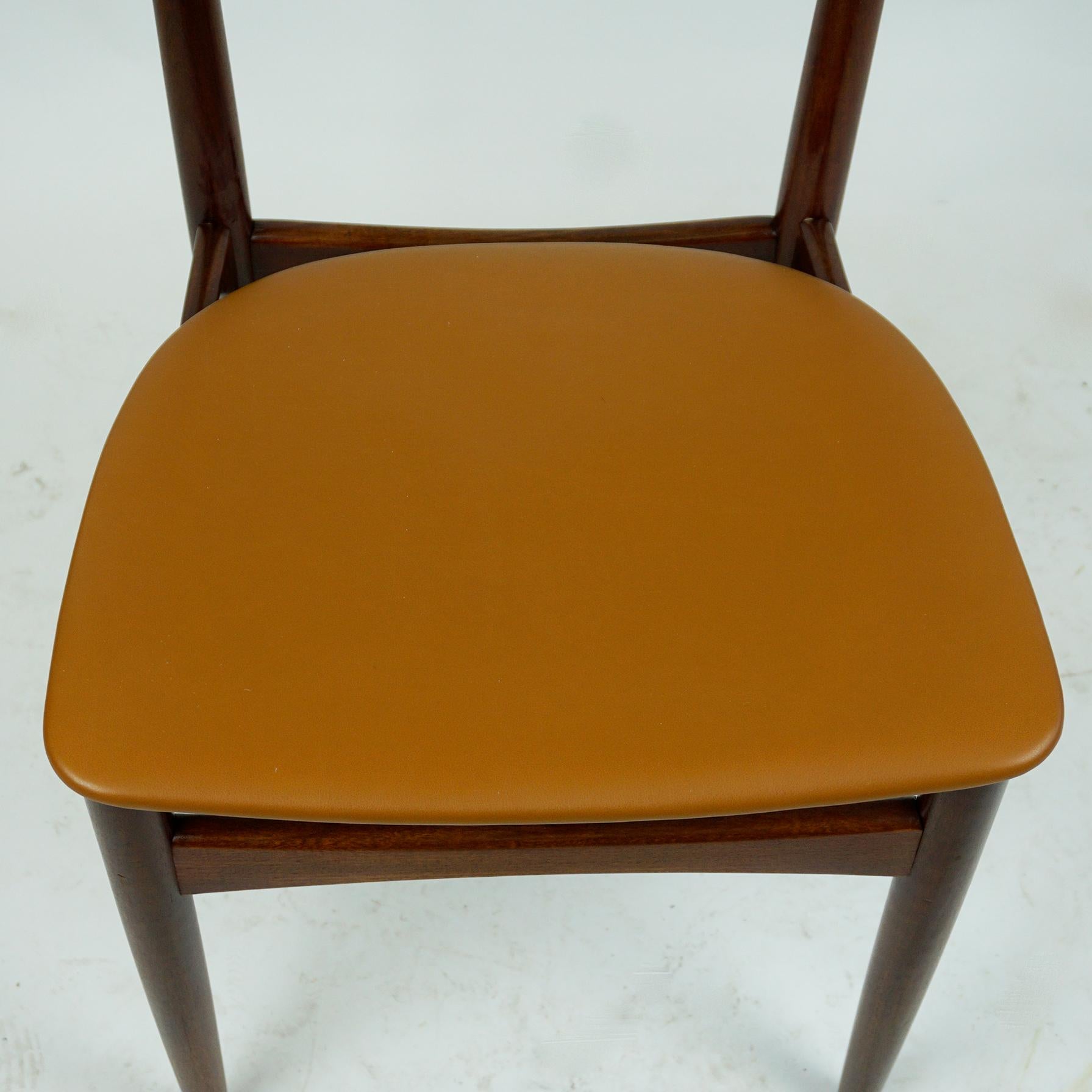 Sedia da pranzo danese in teak e pelle Mod. 178 di Johannes Andersen per Bramin in vendita 2