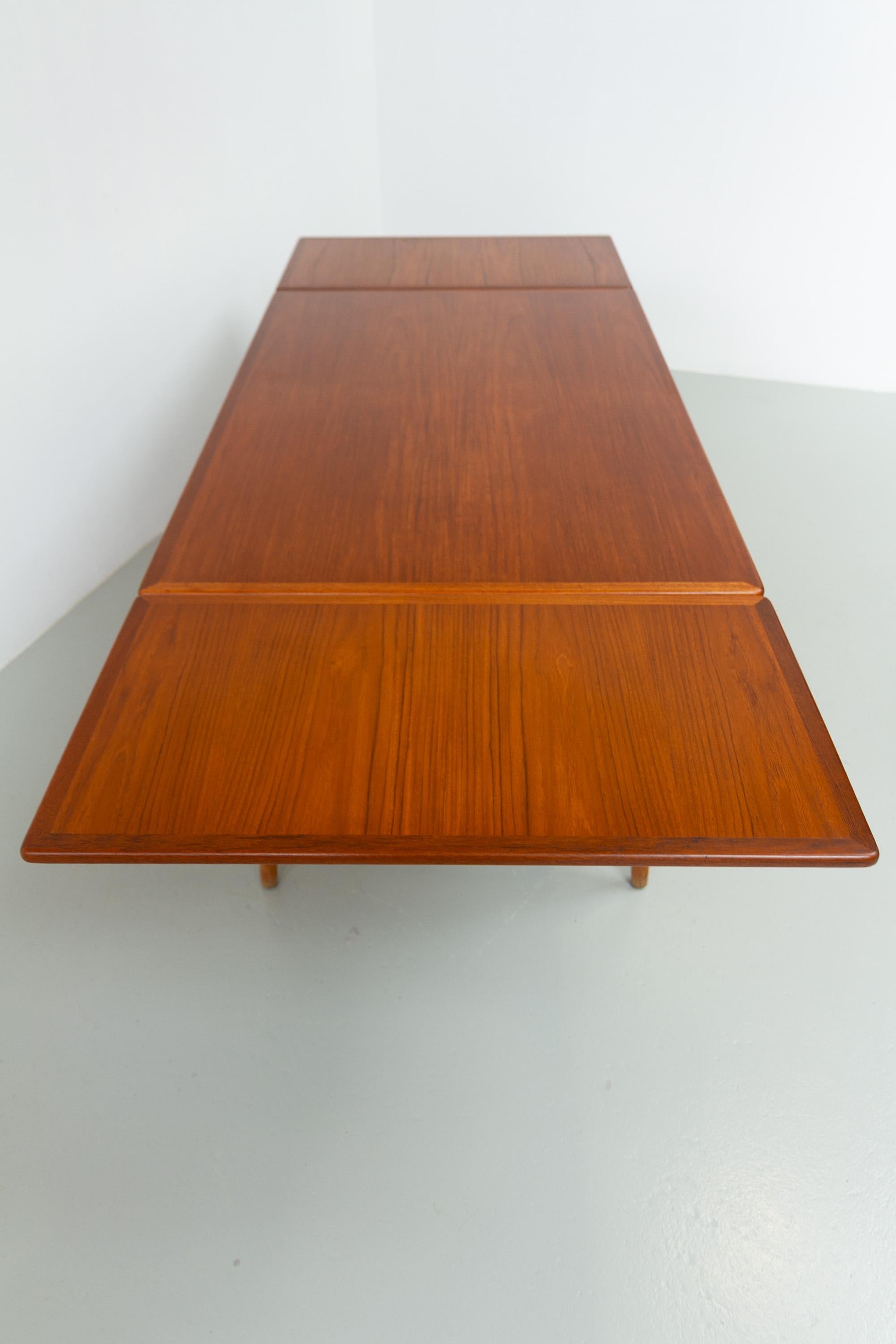 Danish Teak and Oak AT-312 Dining Table by Hans Wegner for Andreas Tuck, 1960s en venta 1