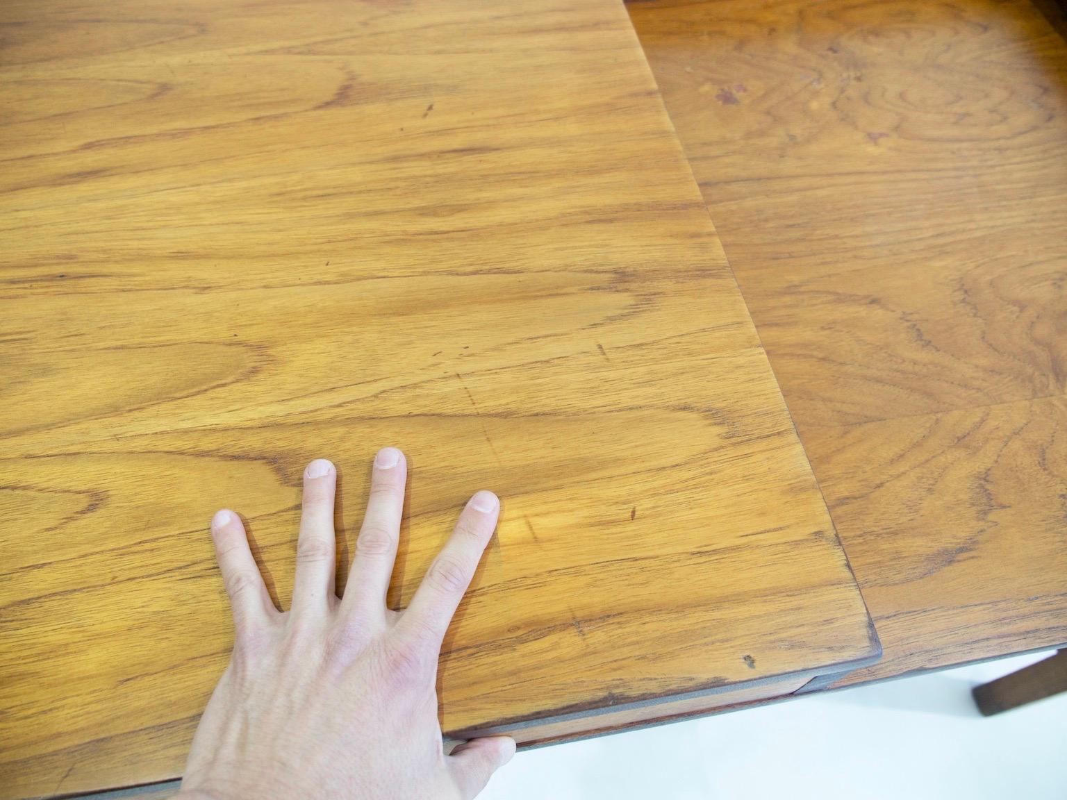 Scrivania danese in legno di teak e Oak Wood in vendita 2