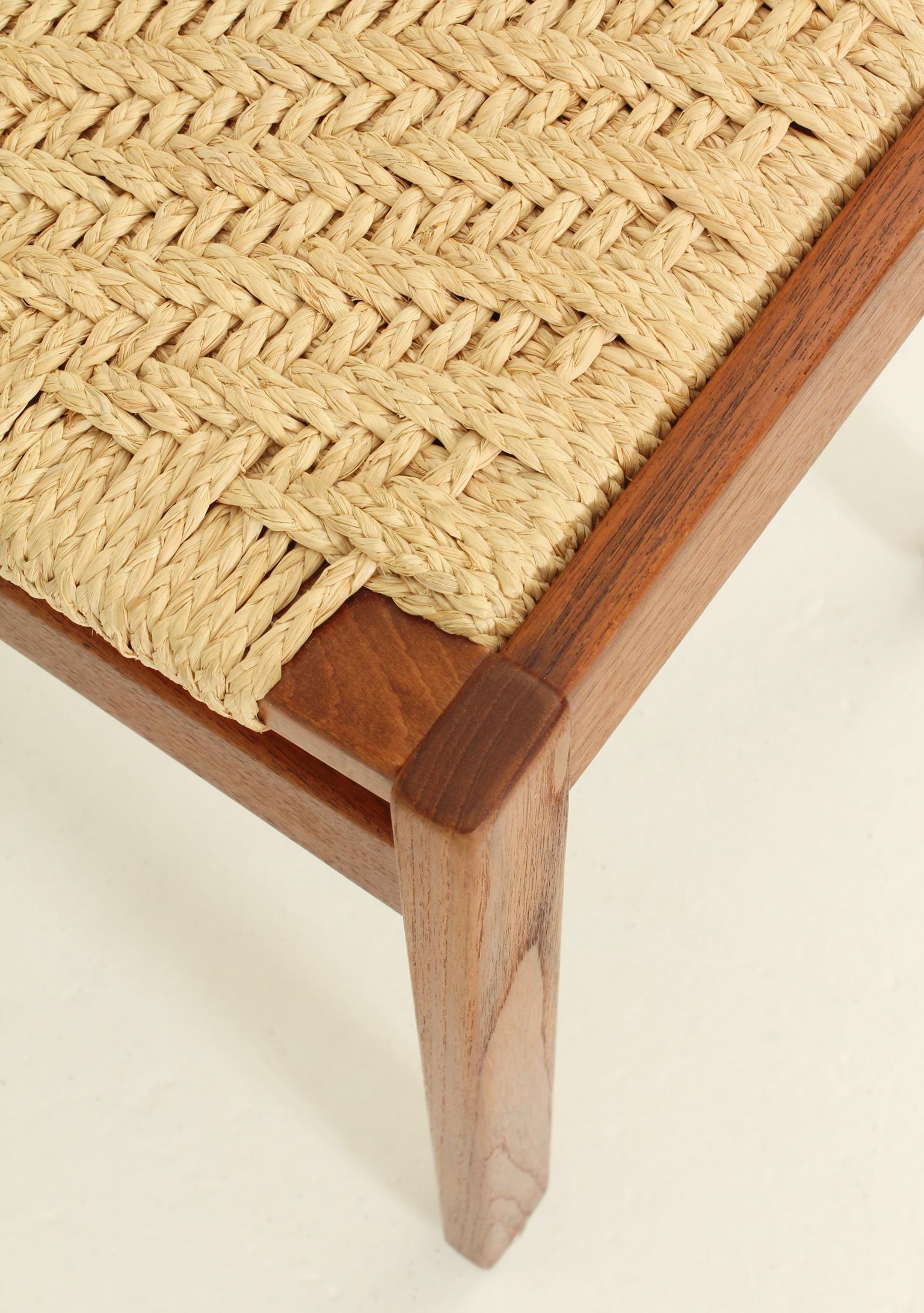 Danish Teak and Papercord Stool In Good Condition In Barcelona, ES